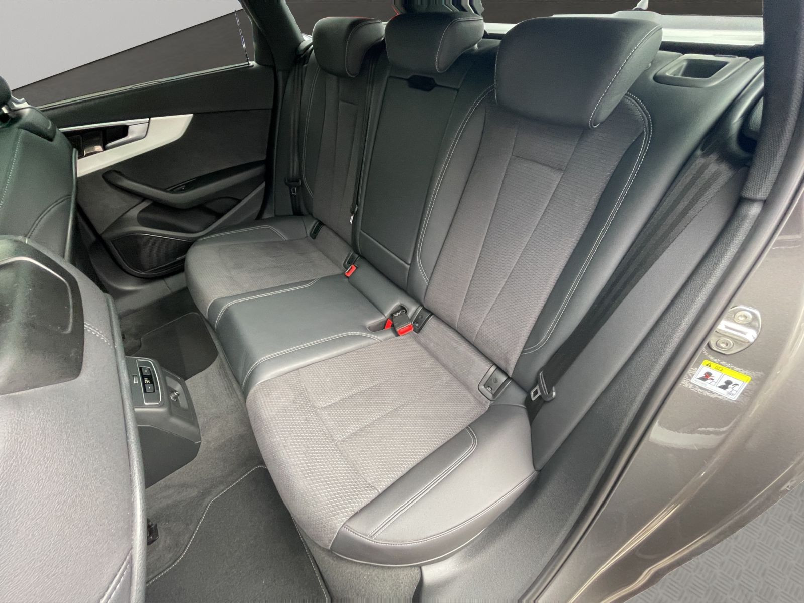Audi - A4 Avant_18