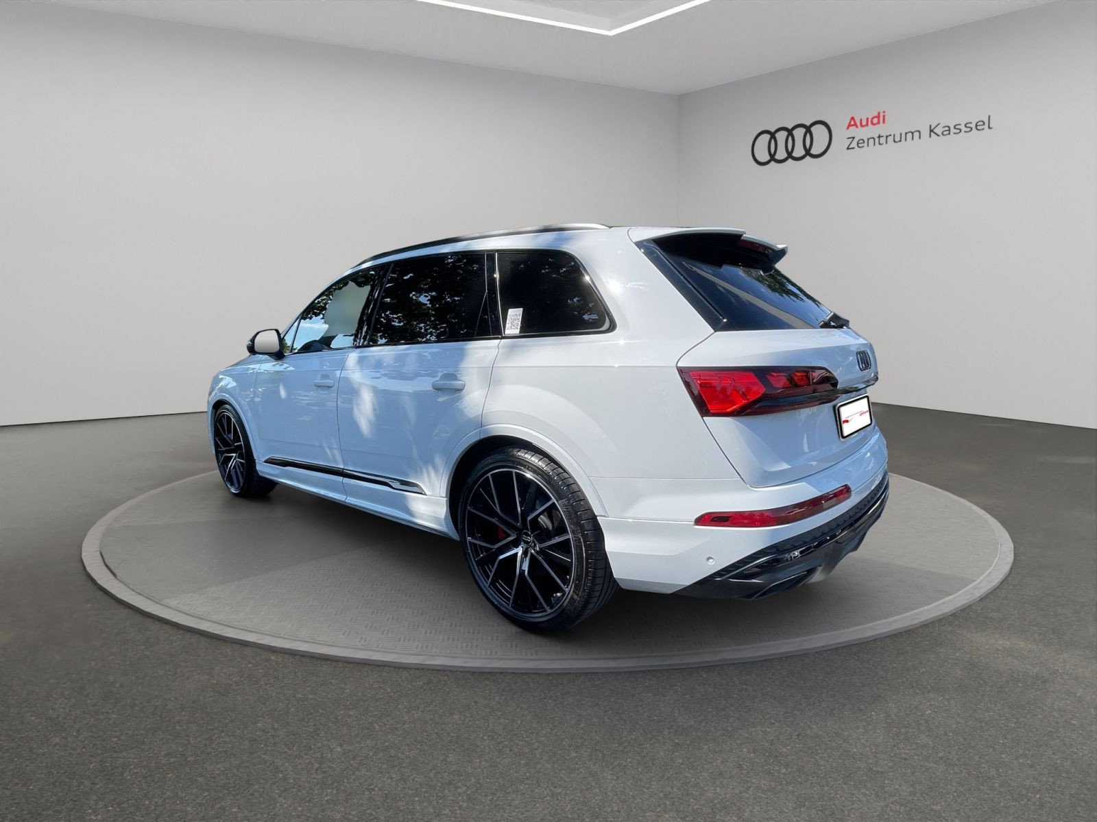 Audi - Q7_5