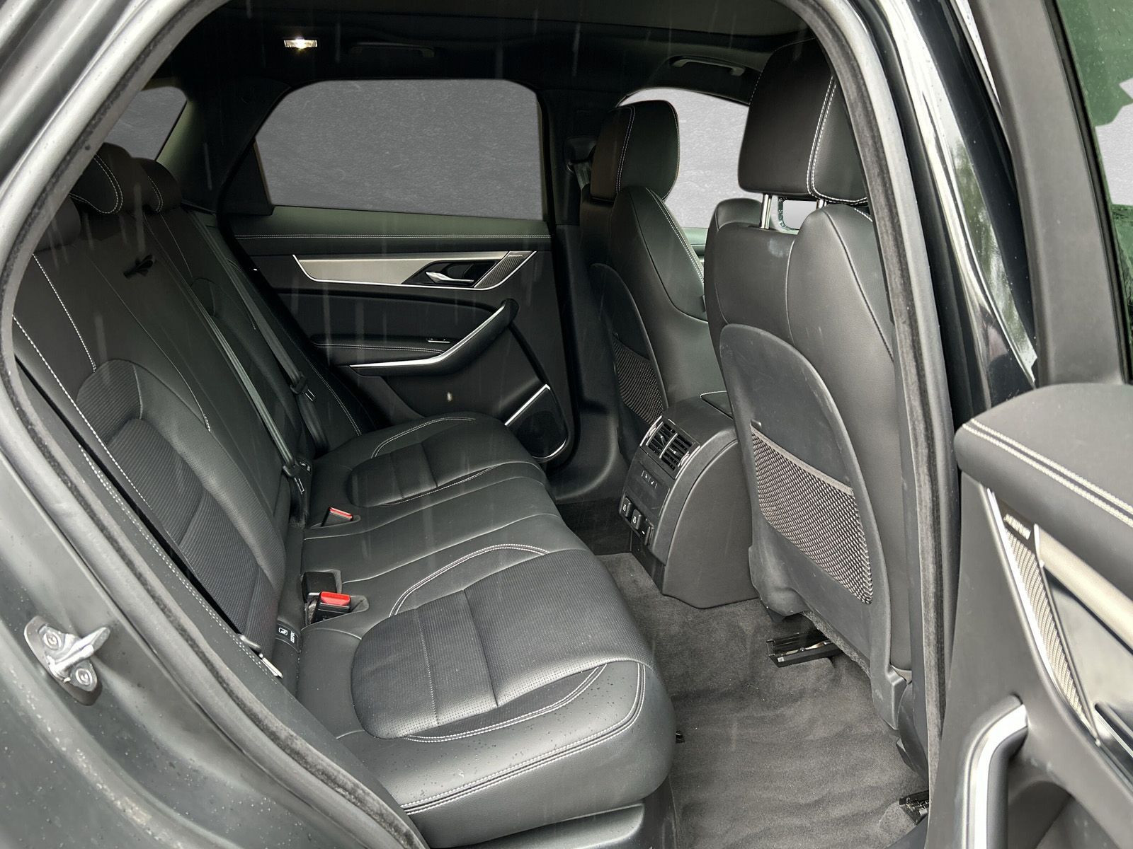 Jaguar - F-Pace_5