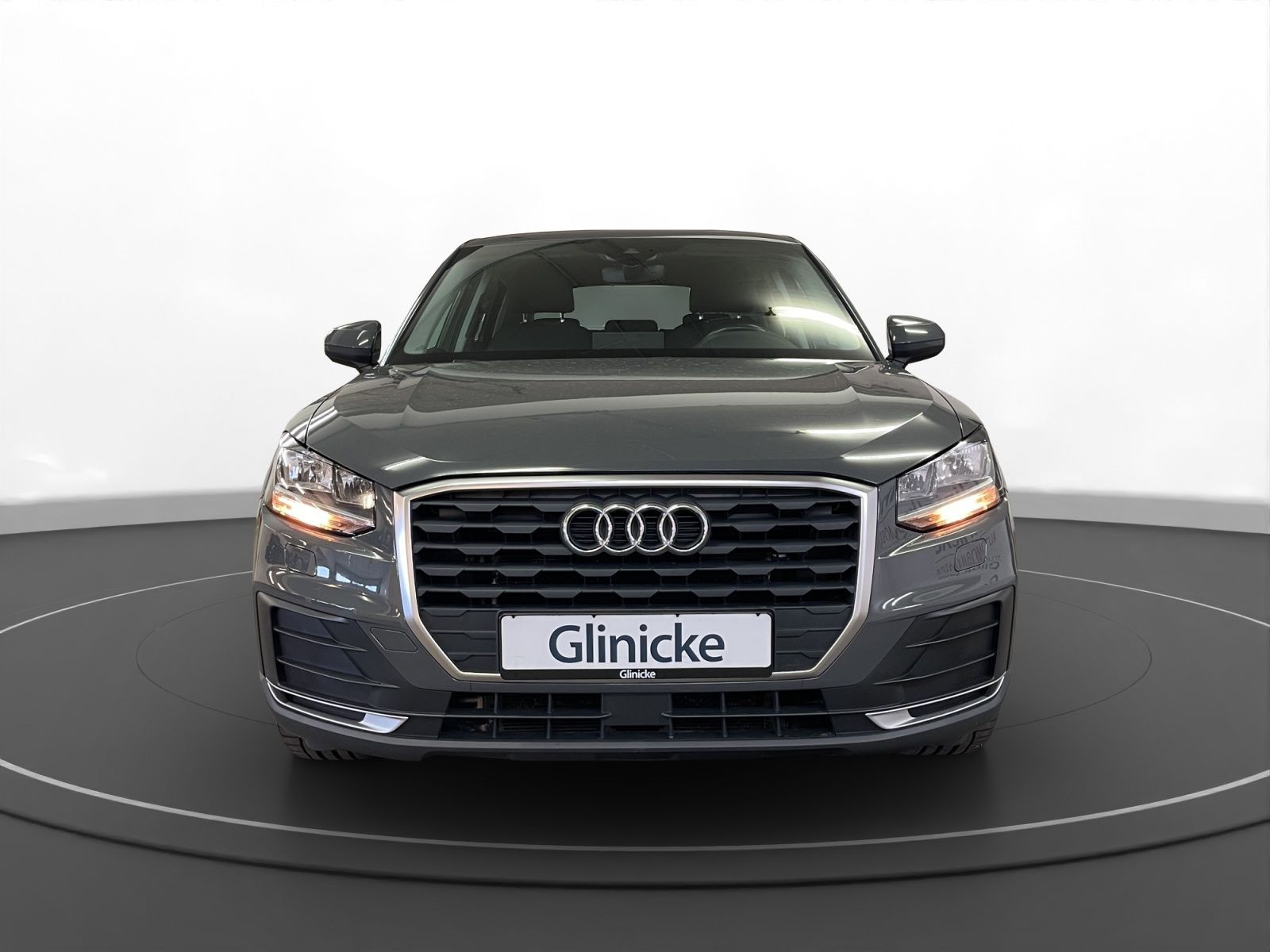 Audi - Q2_4