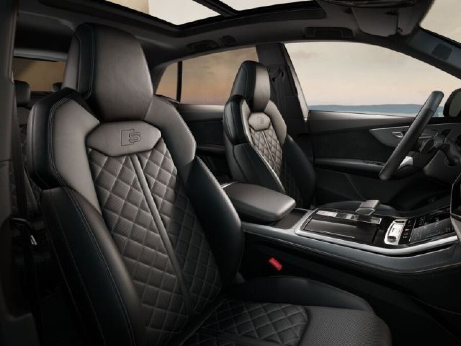 Audi - Q8_8 Audi - Q8_8