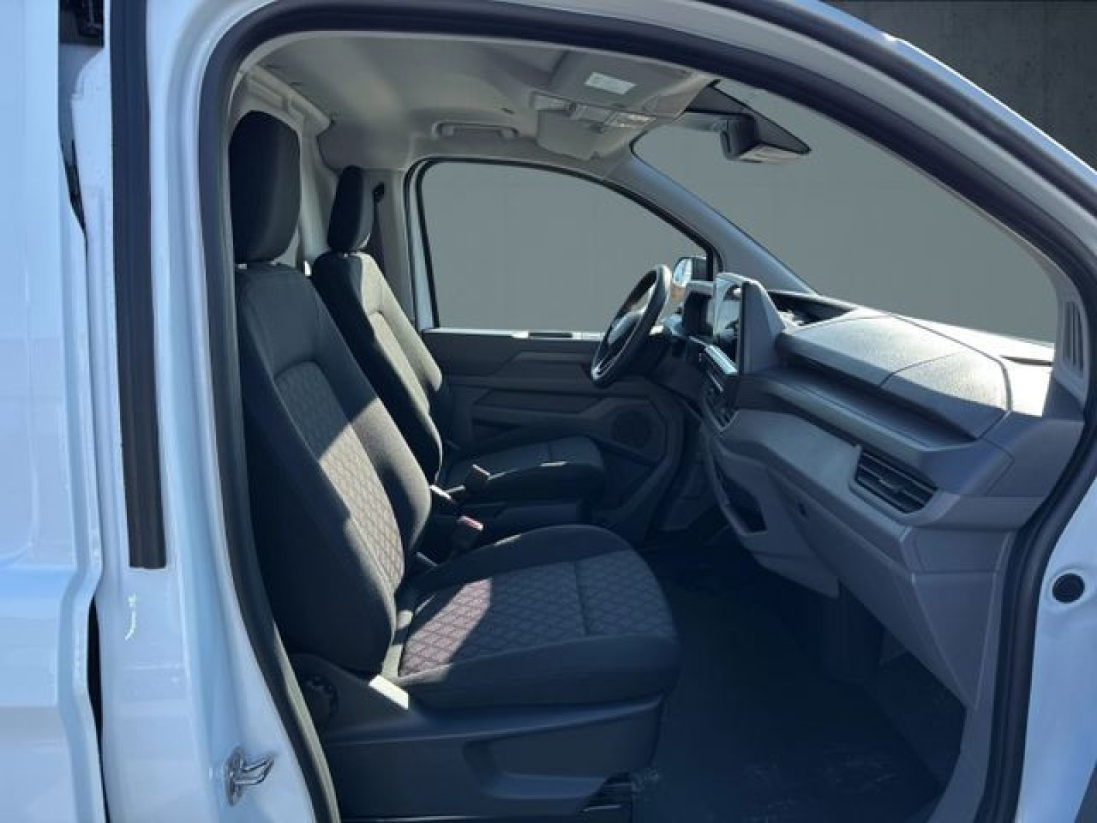 Volkswagen - T7 Transporter_15