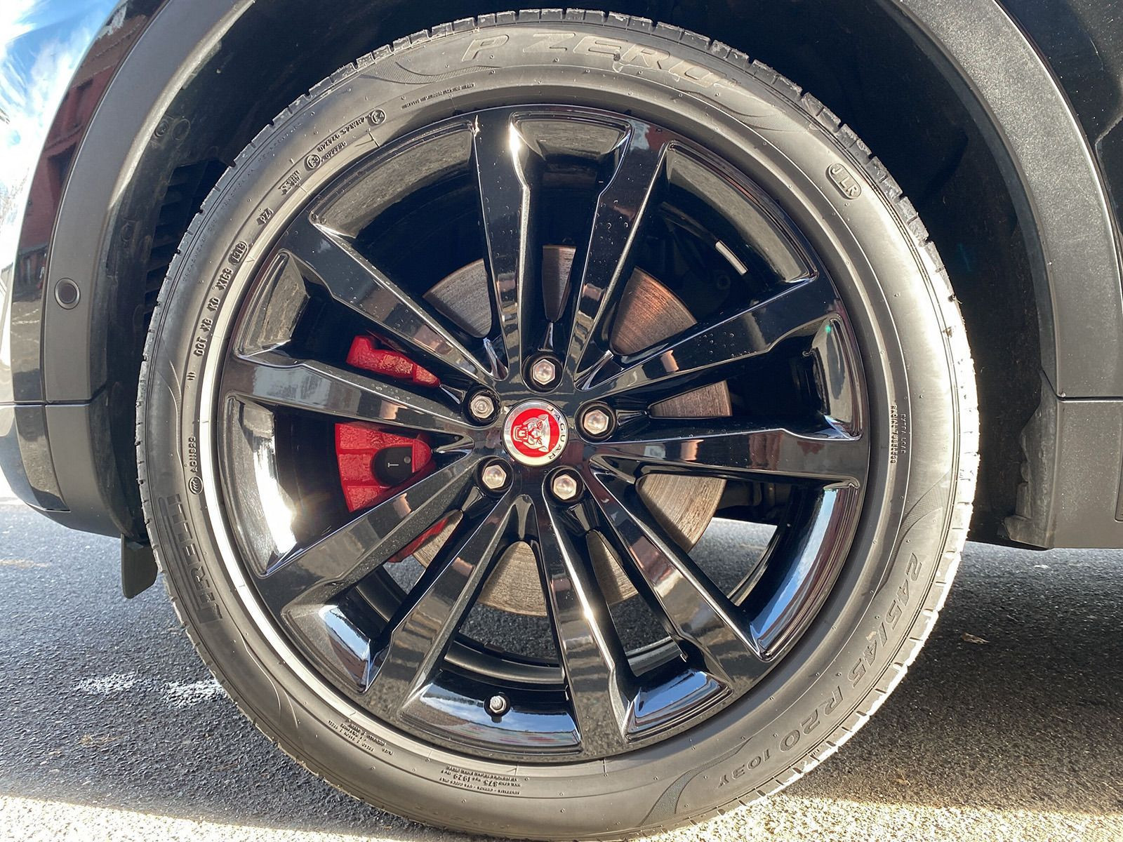Jaguar - E-Pace_9