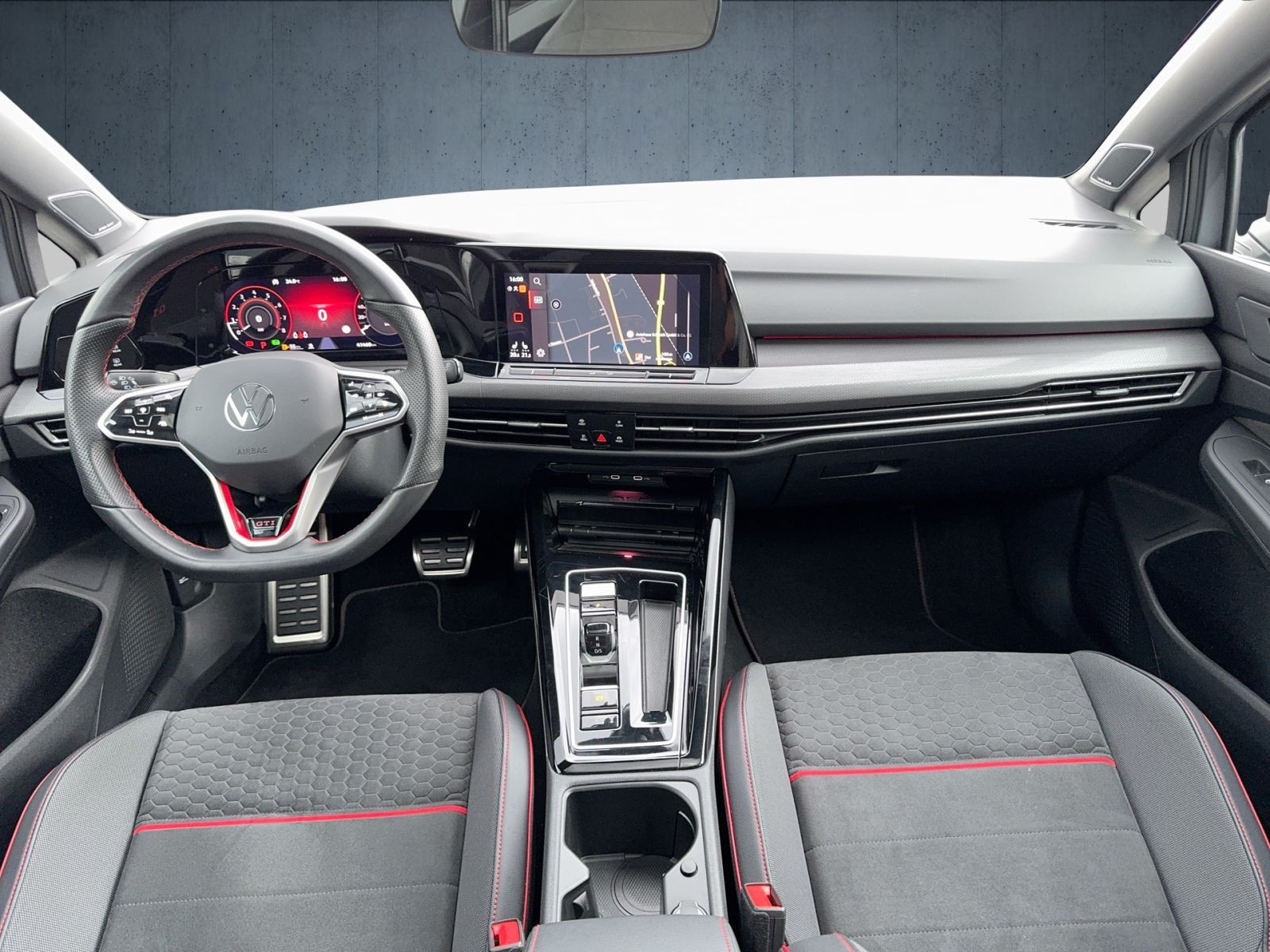 Volkswagen - Golf GTI_13