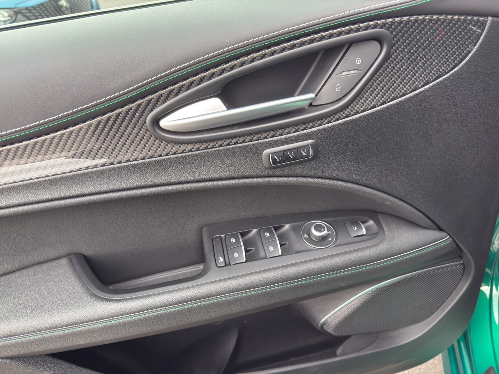 Alfa Romeo - Stelvio_11