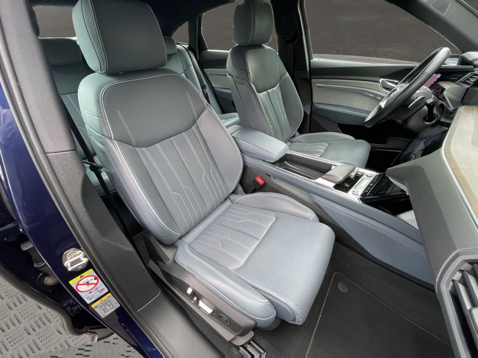 Audi - e-tron Sportback_19