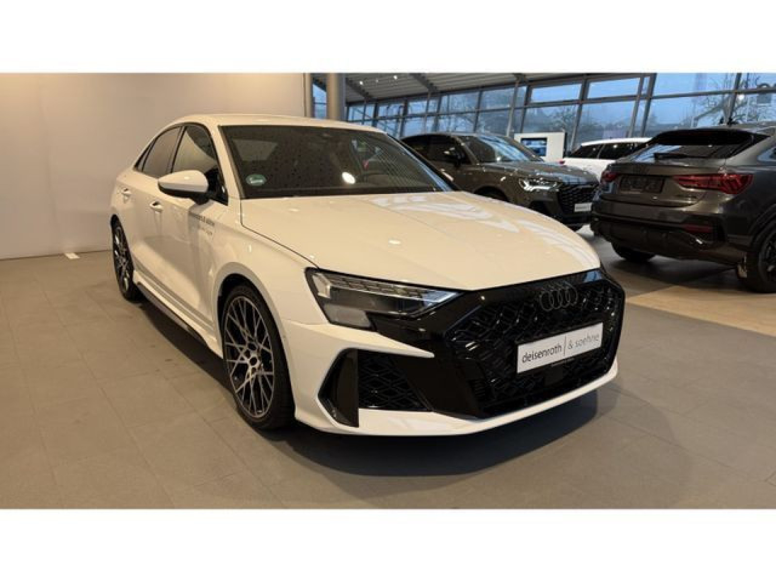 Audi - RS 3_25