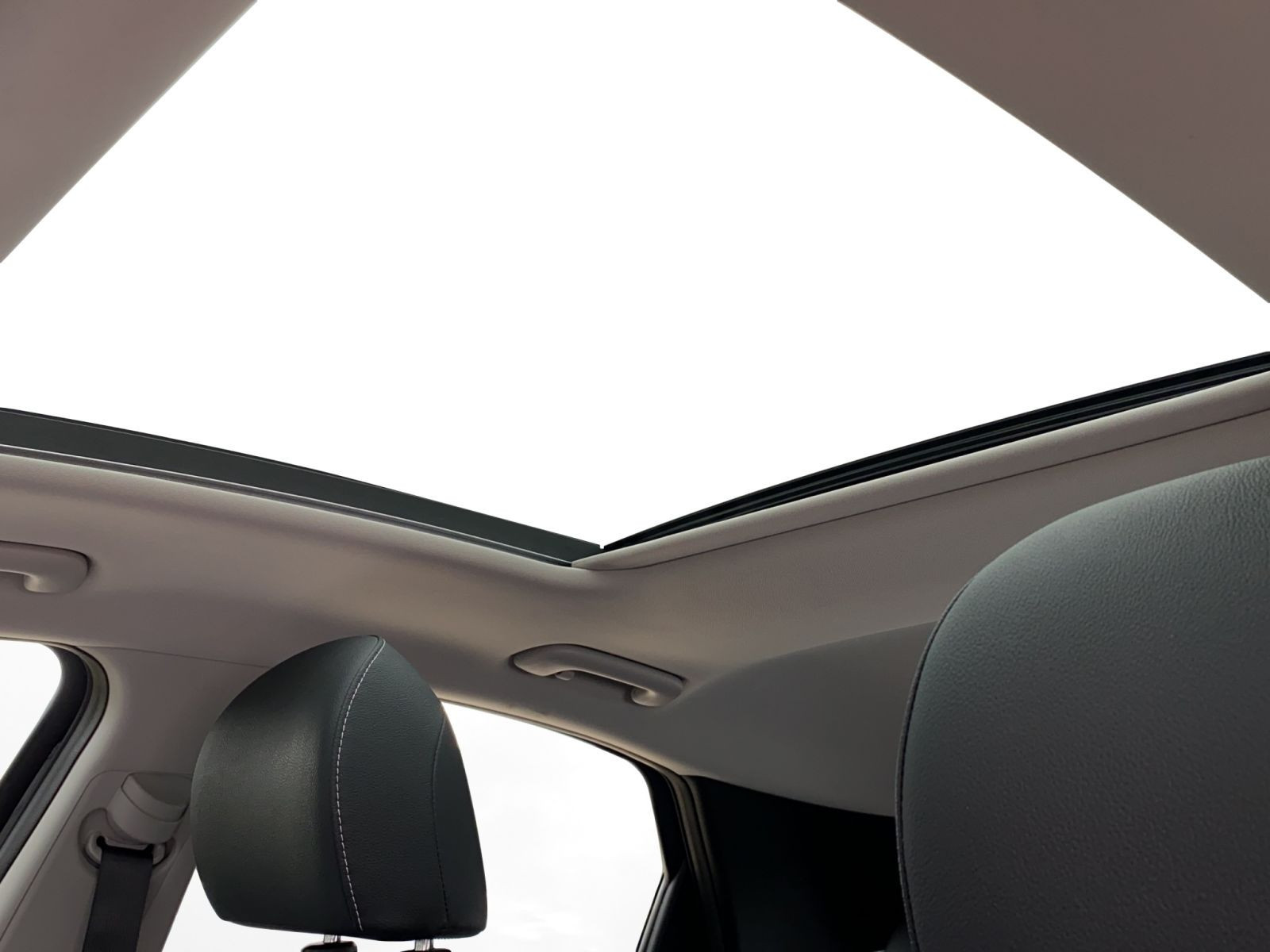 Kia - XCeed_23