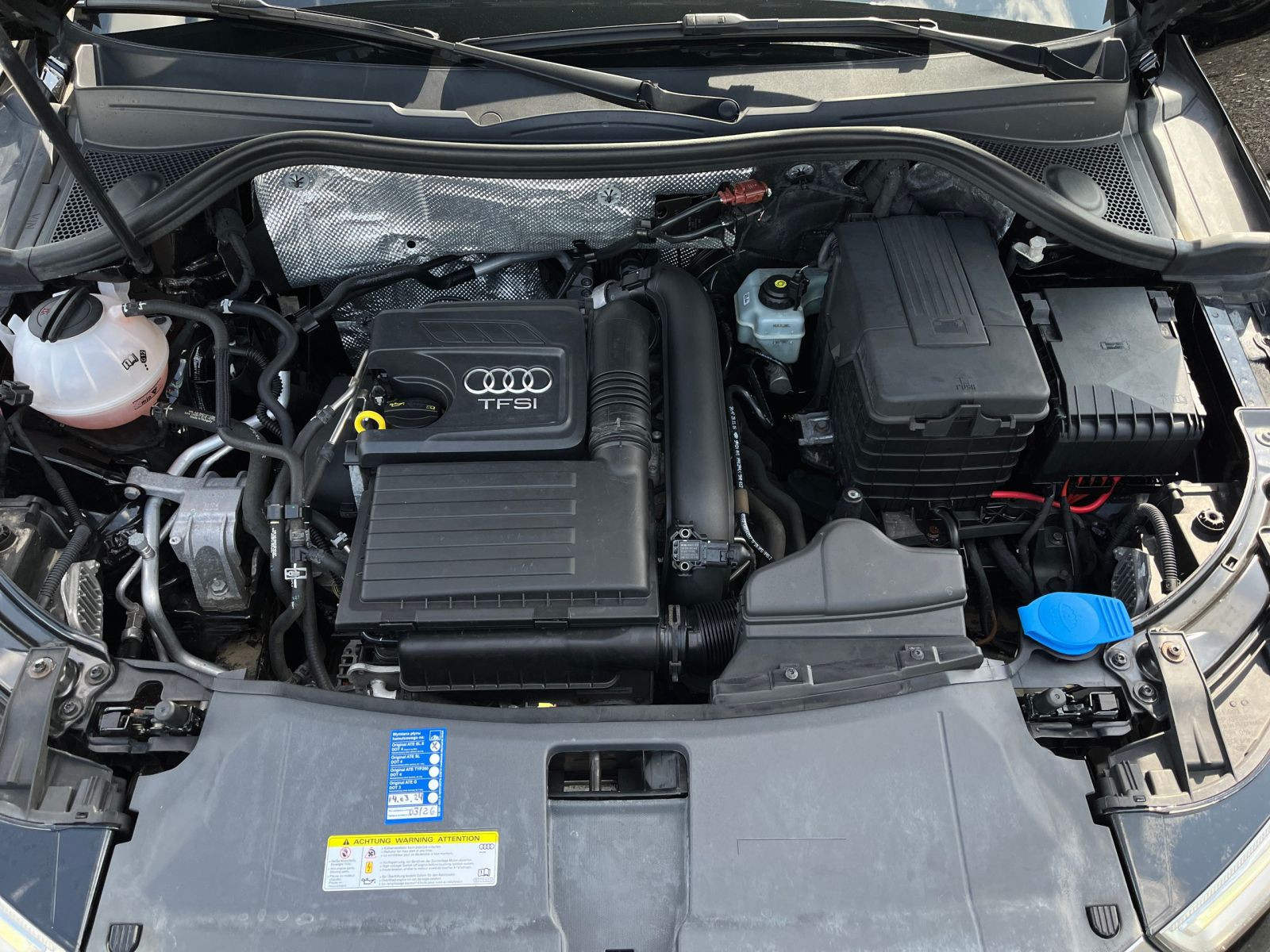 Audi - Q3_20