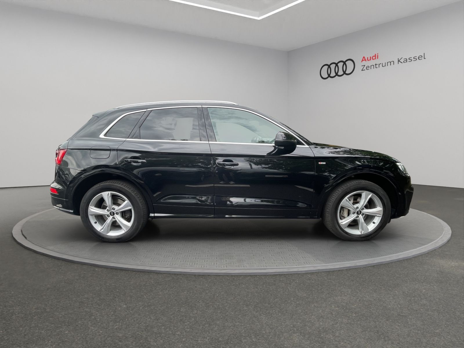 Audi - Q5_8