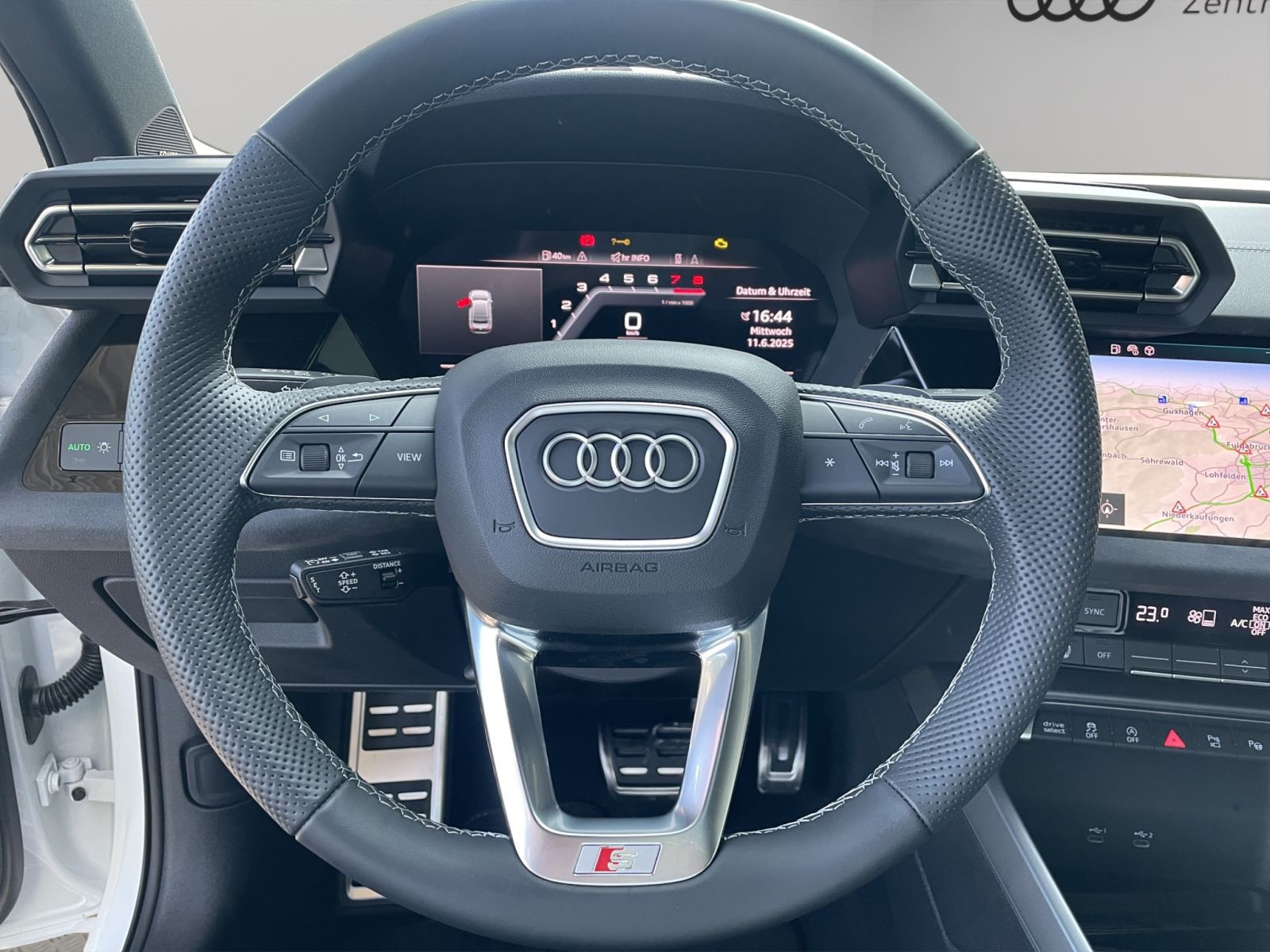 Audi - S3 Limousine_12