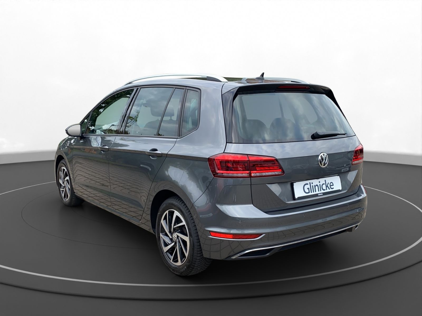 Volkswagen - Golf Sportsvan_6