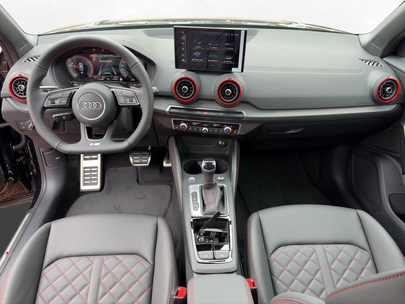 Audi - Q2_7