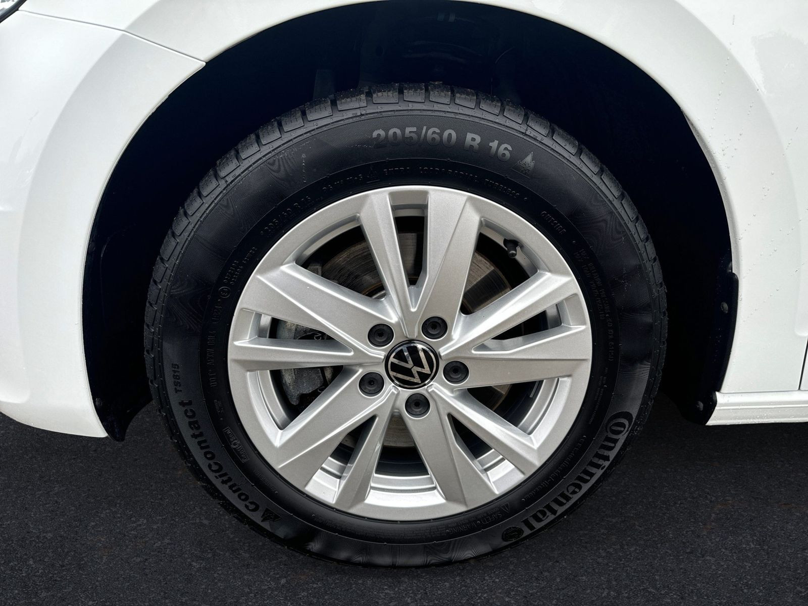 Volkswagen - Touran_9 Volkswagen - Touran_9