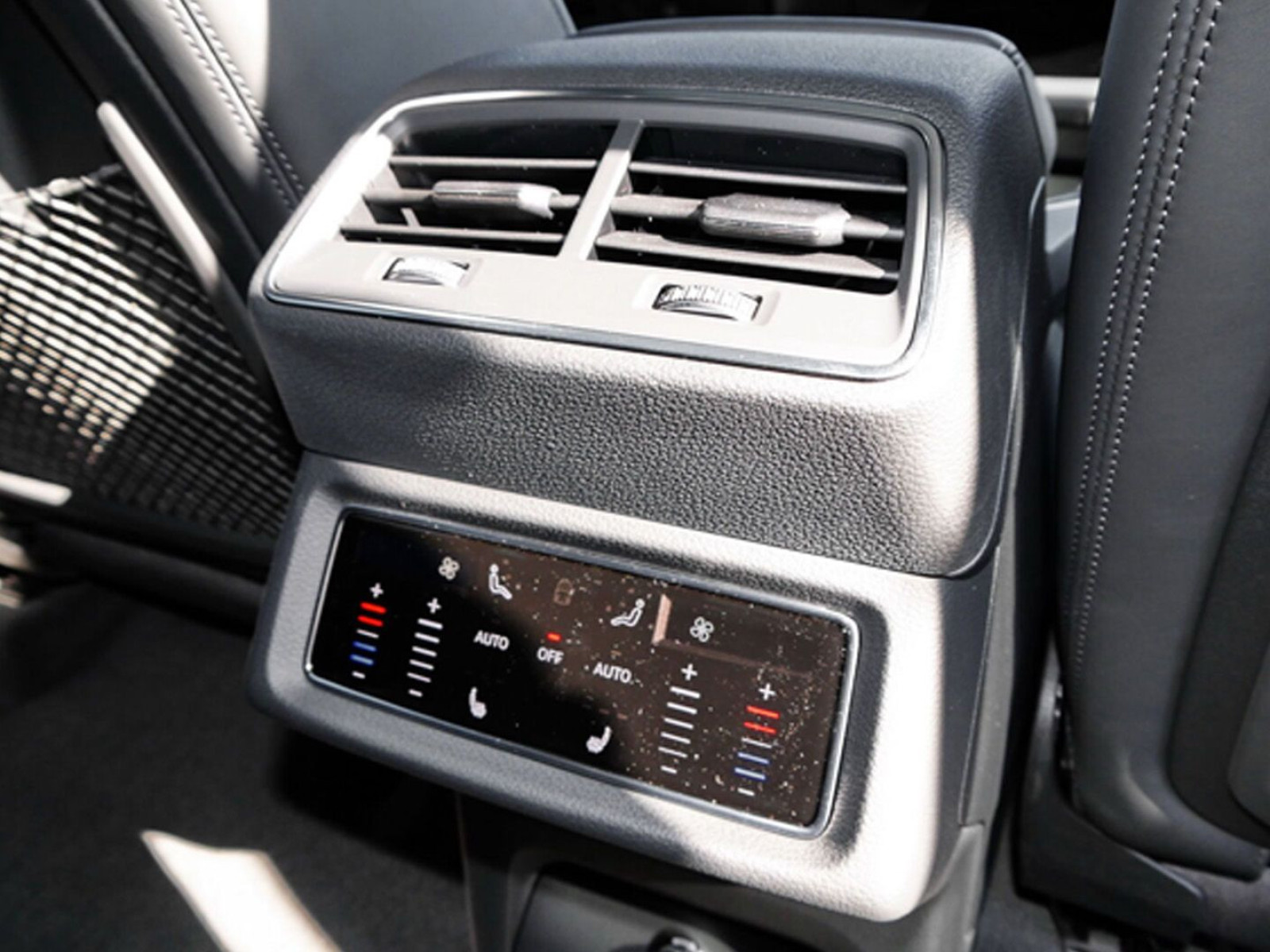 Audi - e-tron Sportback_9