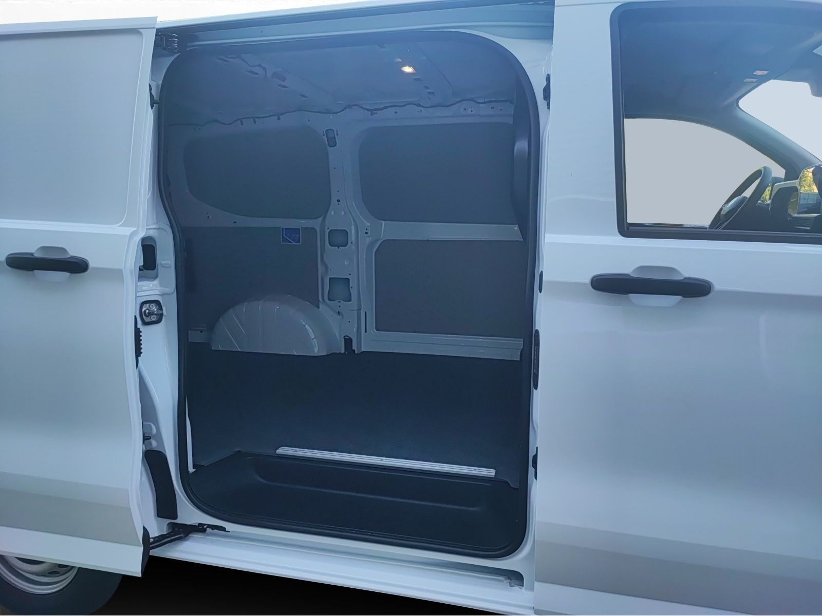 Volkswagen - T7 Transporter_11