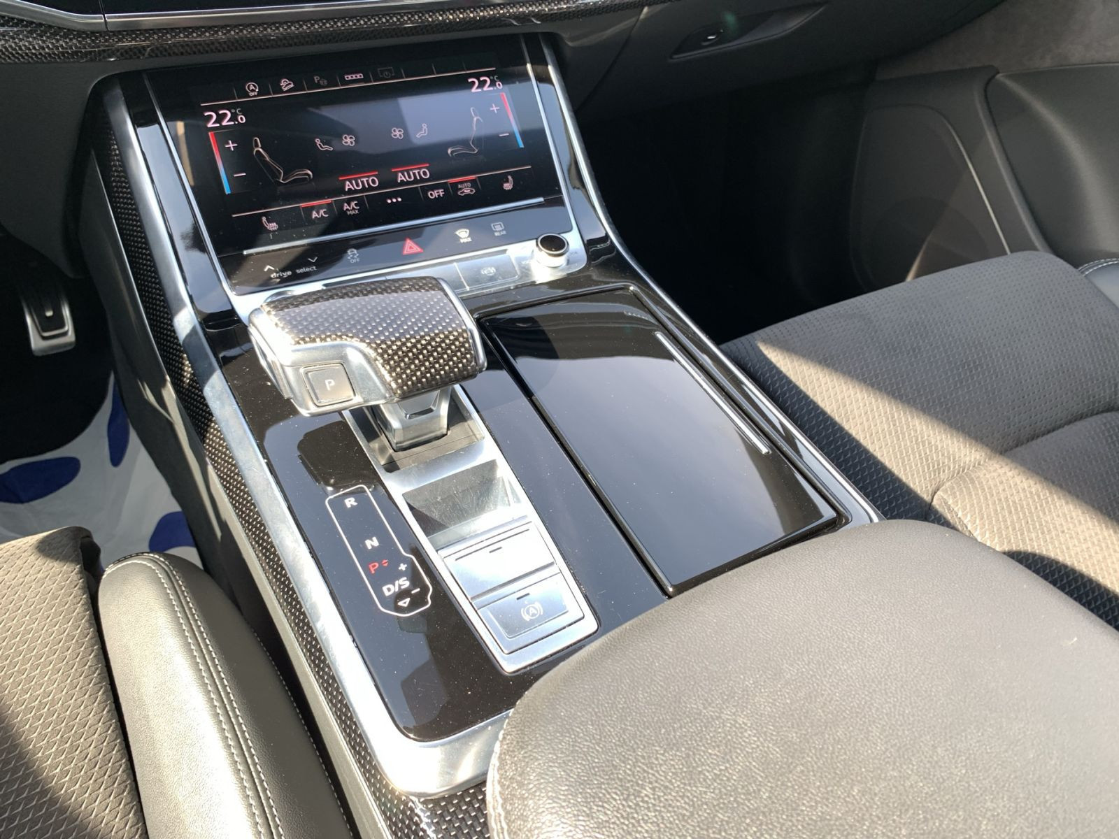 Audi - Q7_27