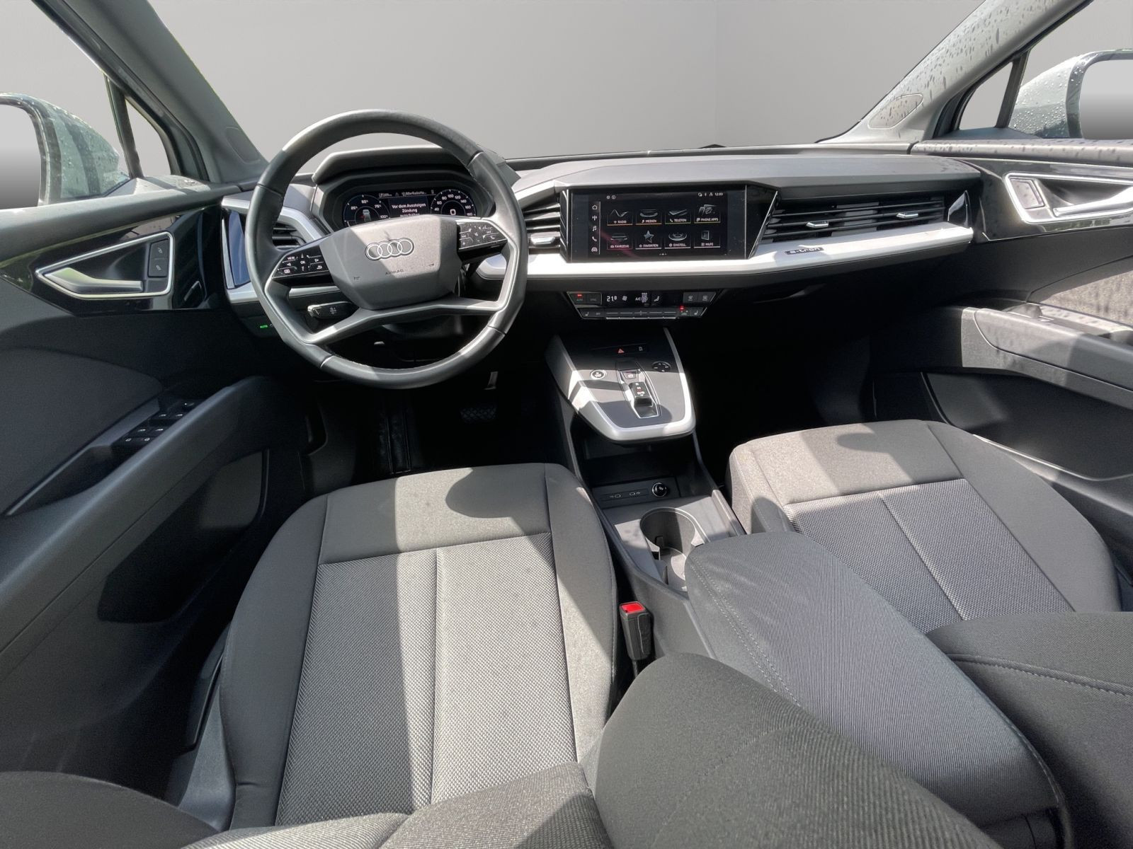 Audi - Q4_17