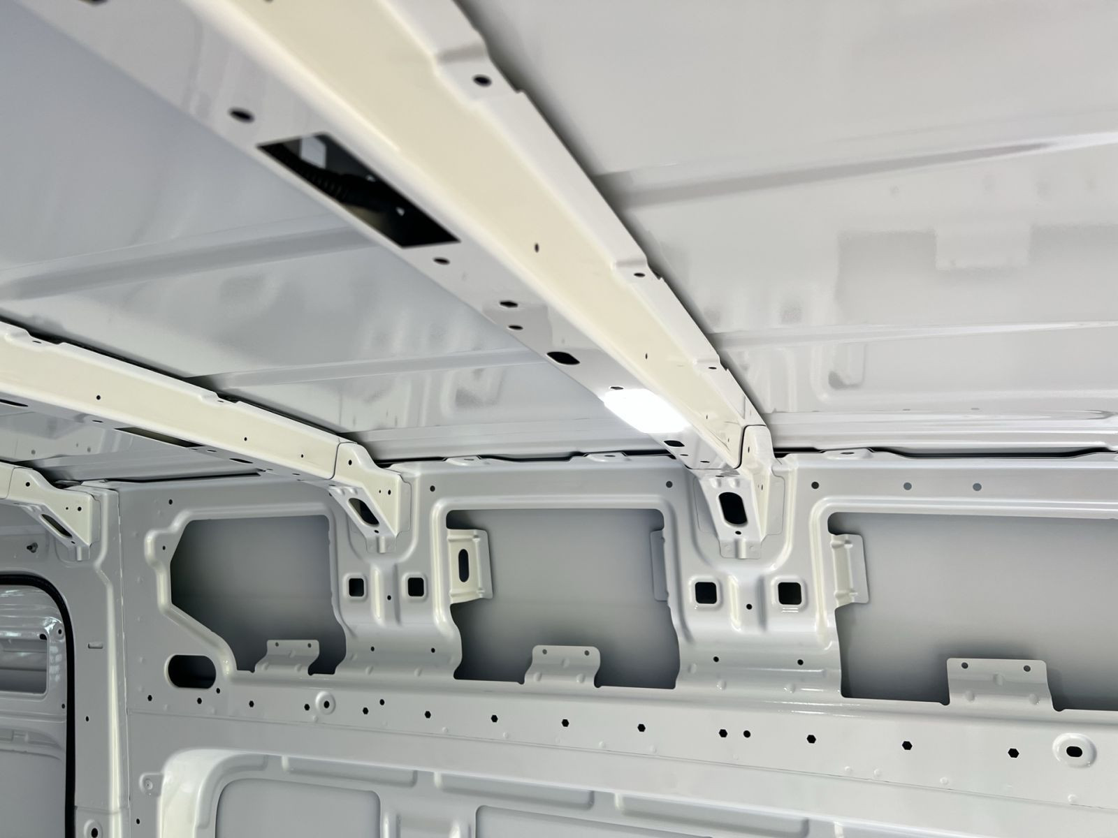 Volkswagen - Crafter_15