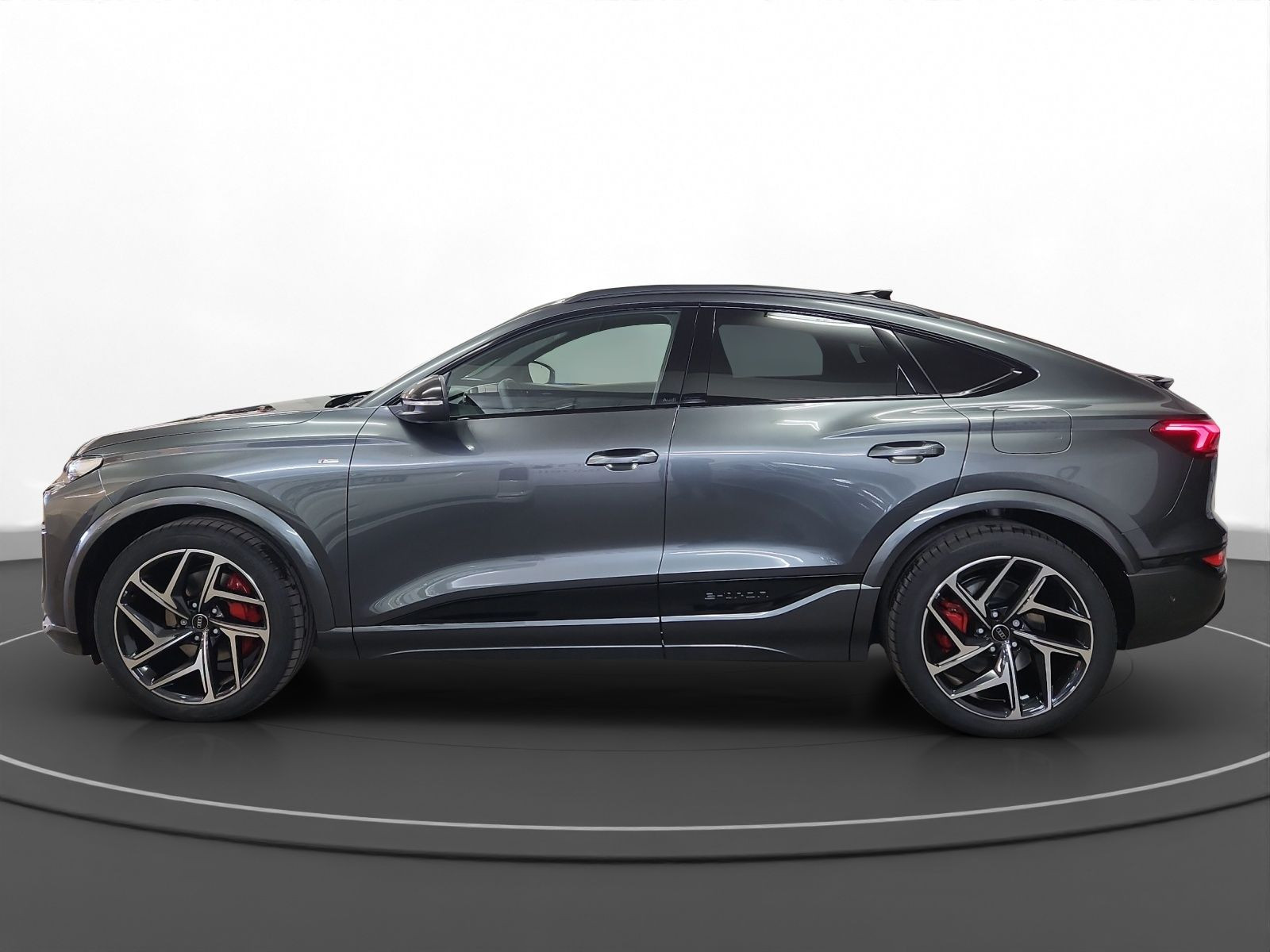 Audi - Q6 Sportback e-tron_4