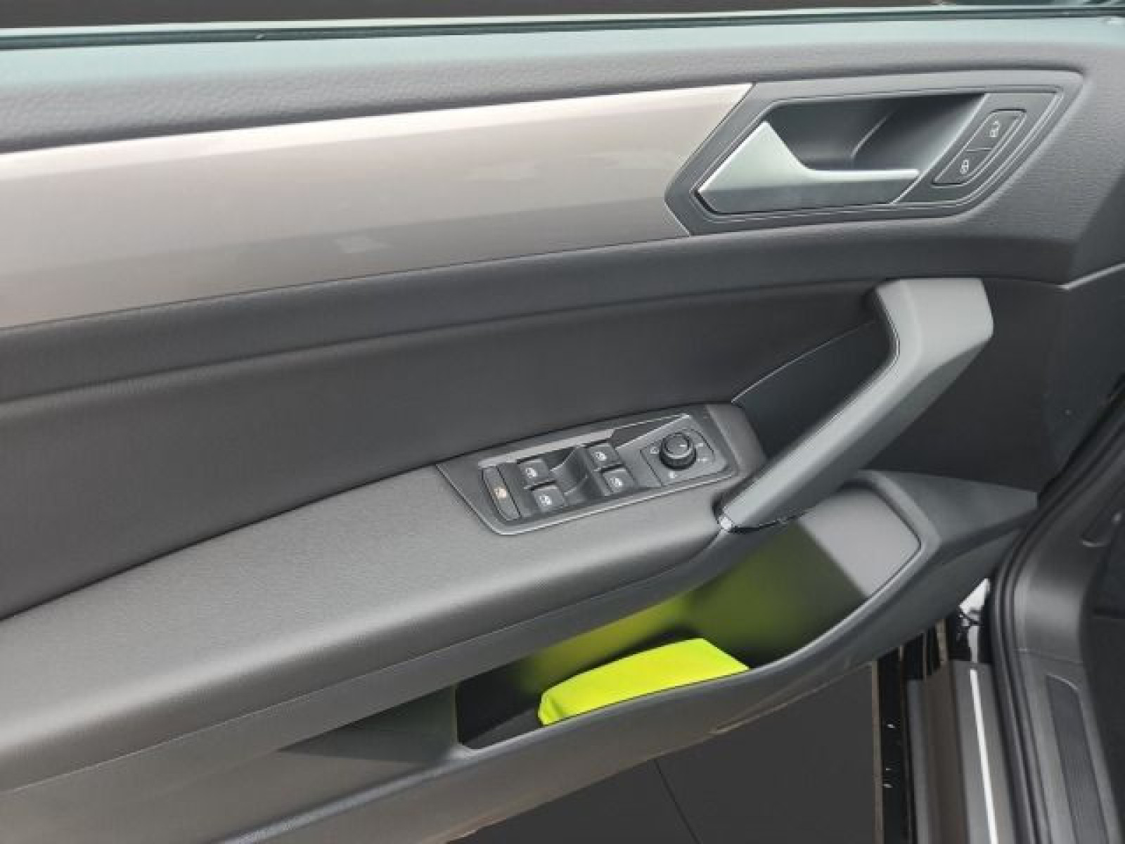 Volkswagen - Touran_18 Volkswagen - Touran_18