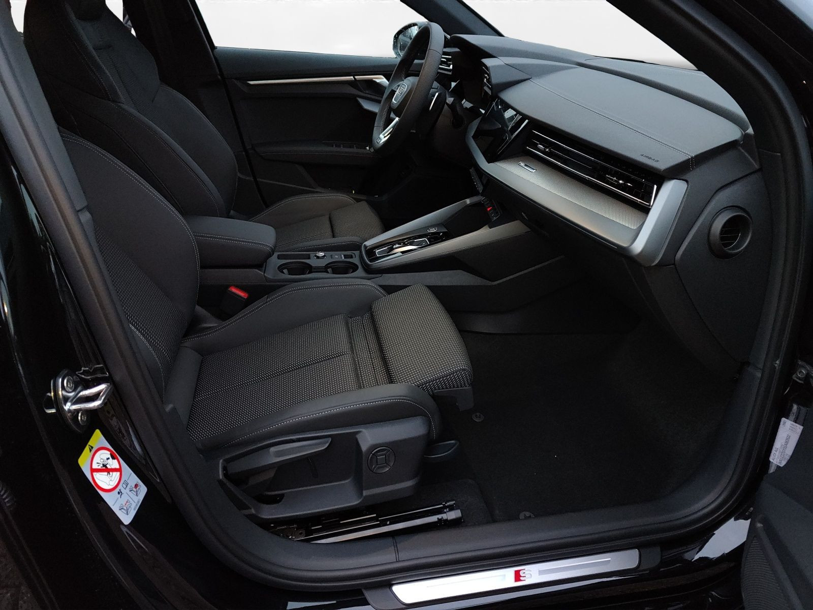 Audi - A3 Limousine_13