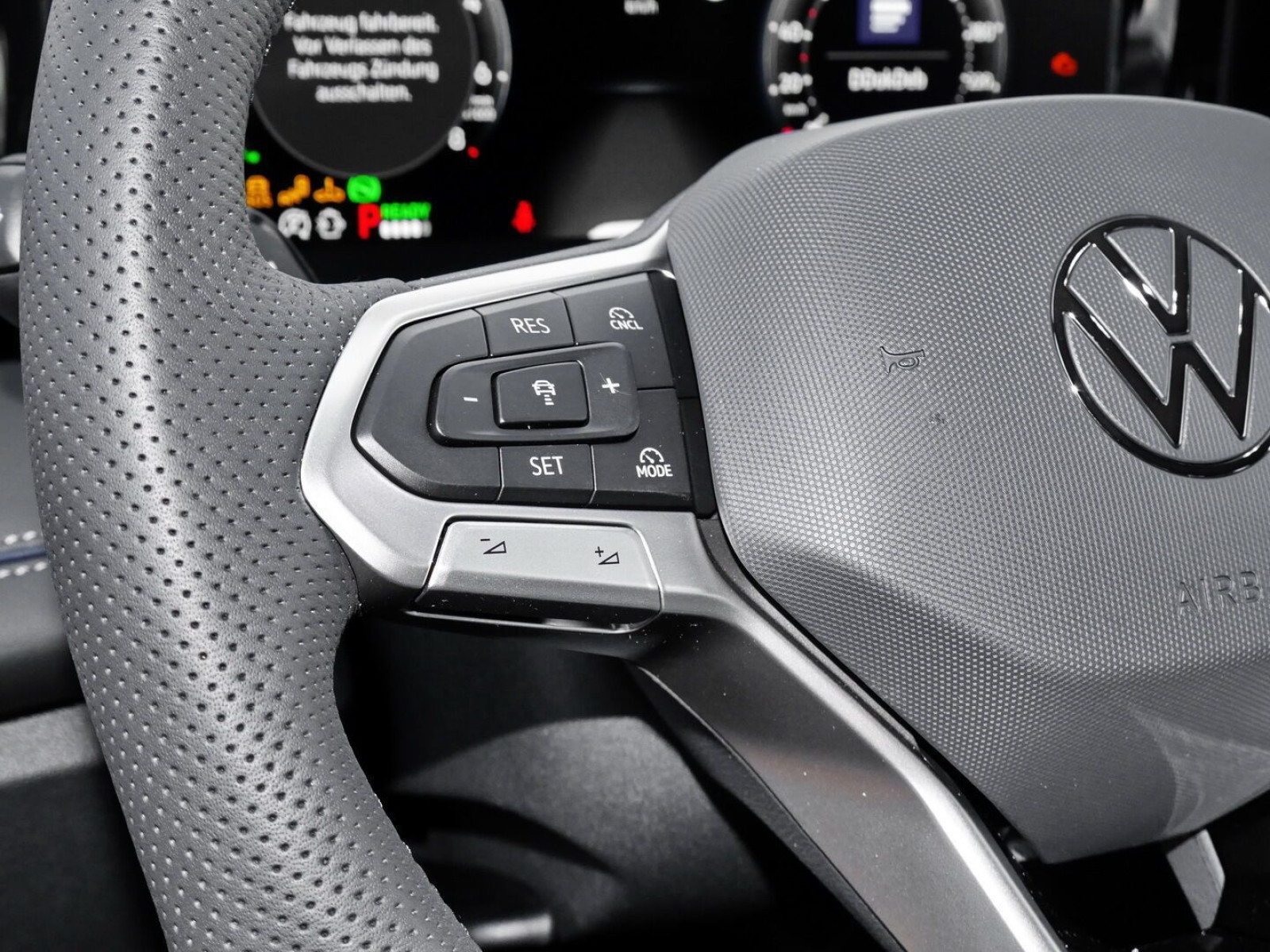 Volkswagen - Tiguan_14