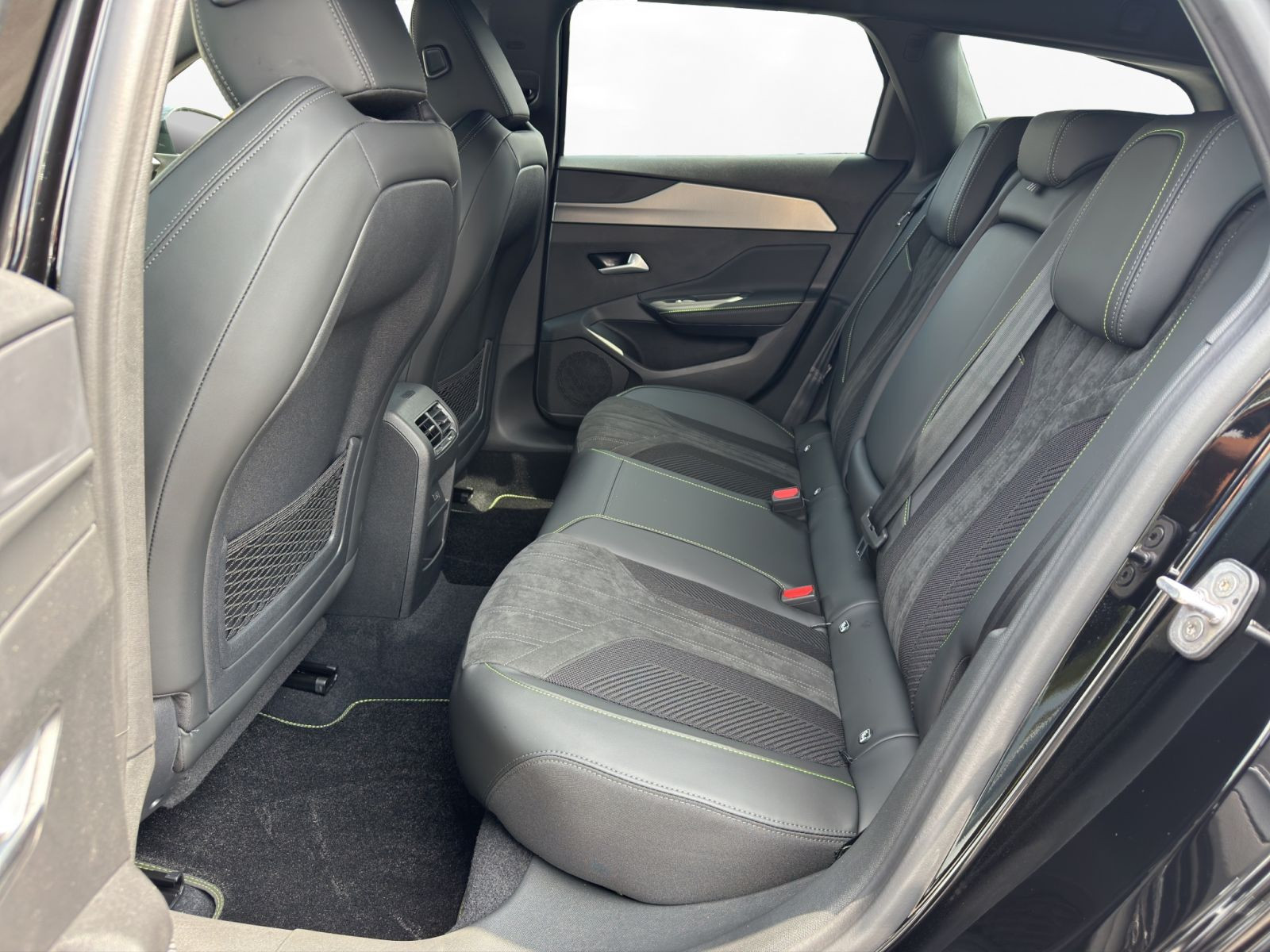 Peugeot - 308_12