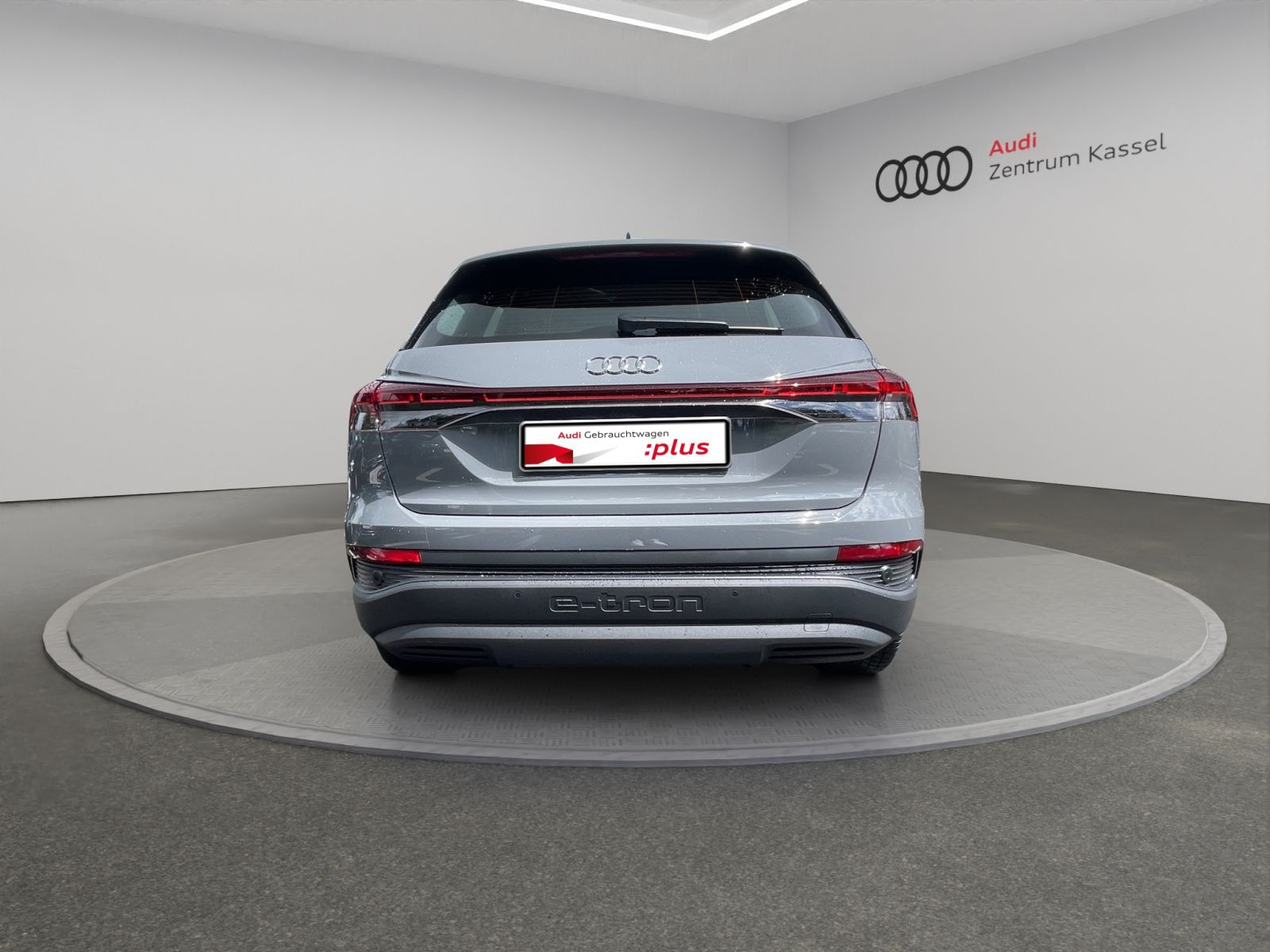 Audi - Q4_6