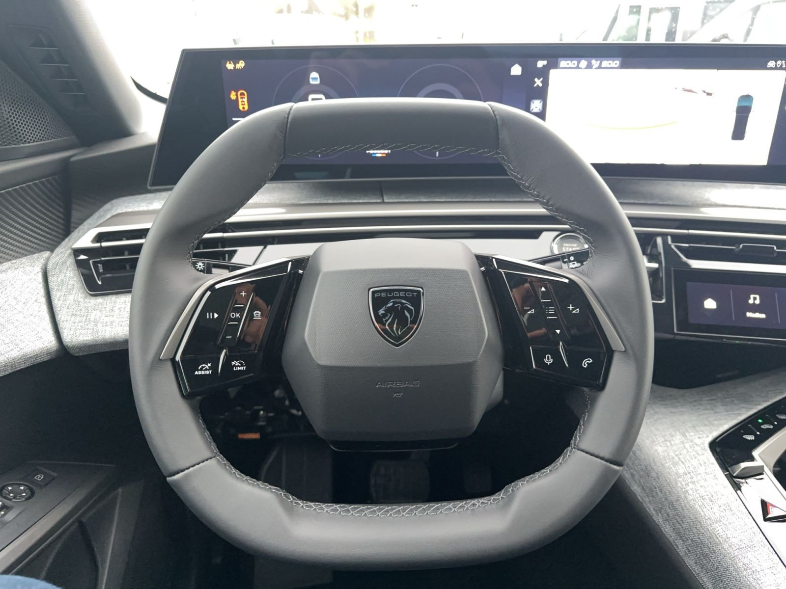 Peugeot - 5008_18