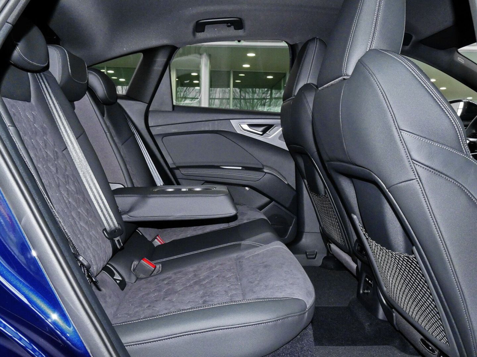 Audi - Q4 Sportback e-tron_7