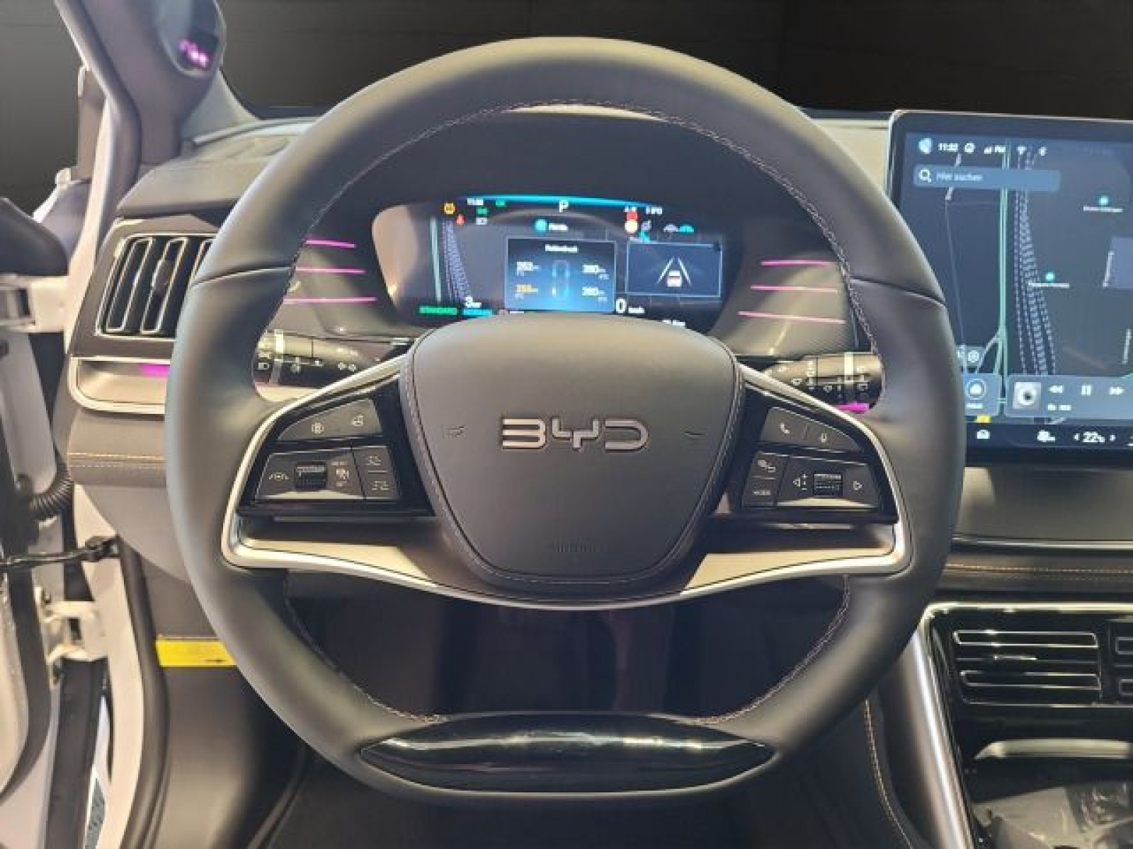 BYD - TANG_10