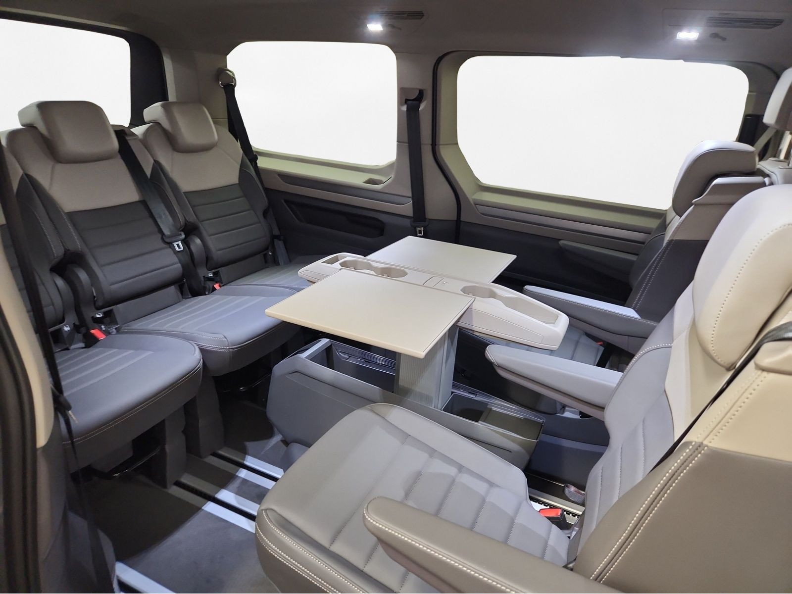 Volkswagen - Multivan_14