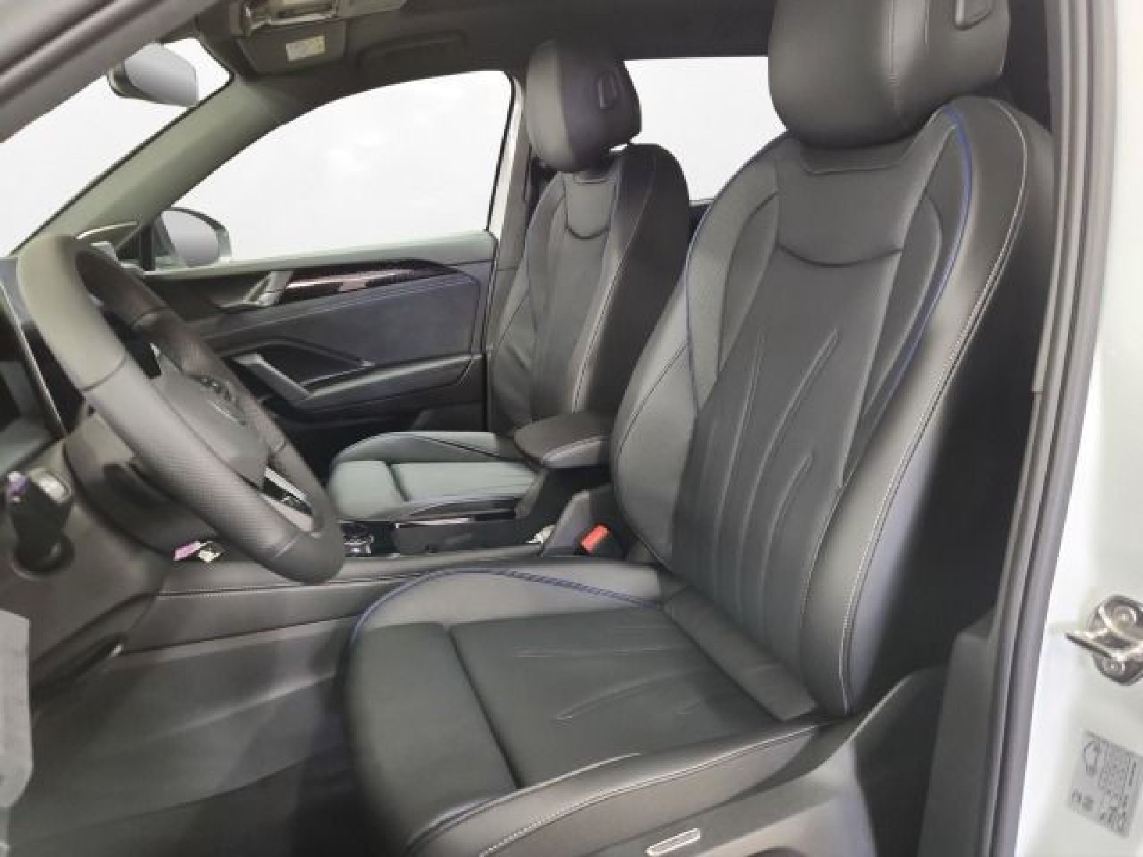 Volkswagen - Tayron_10