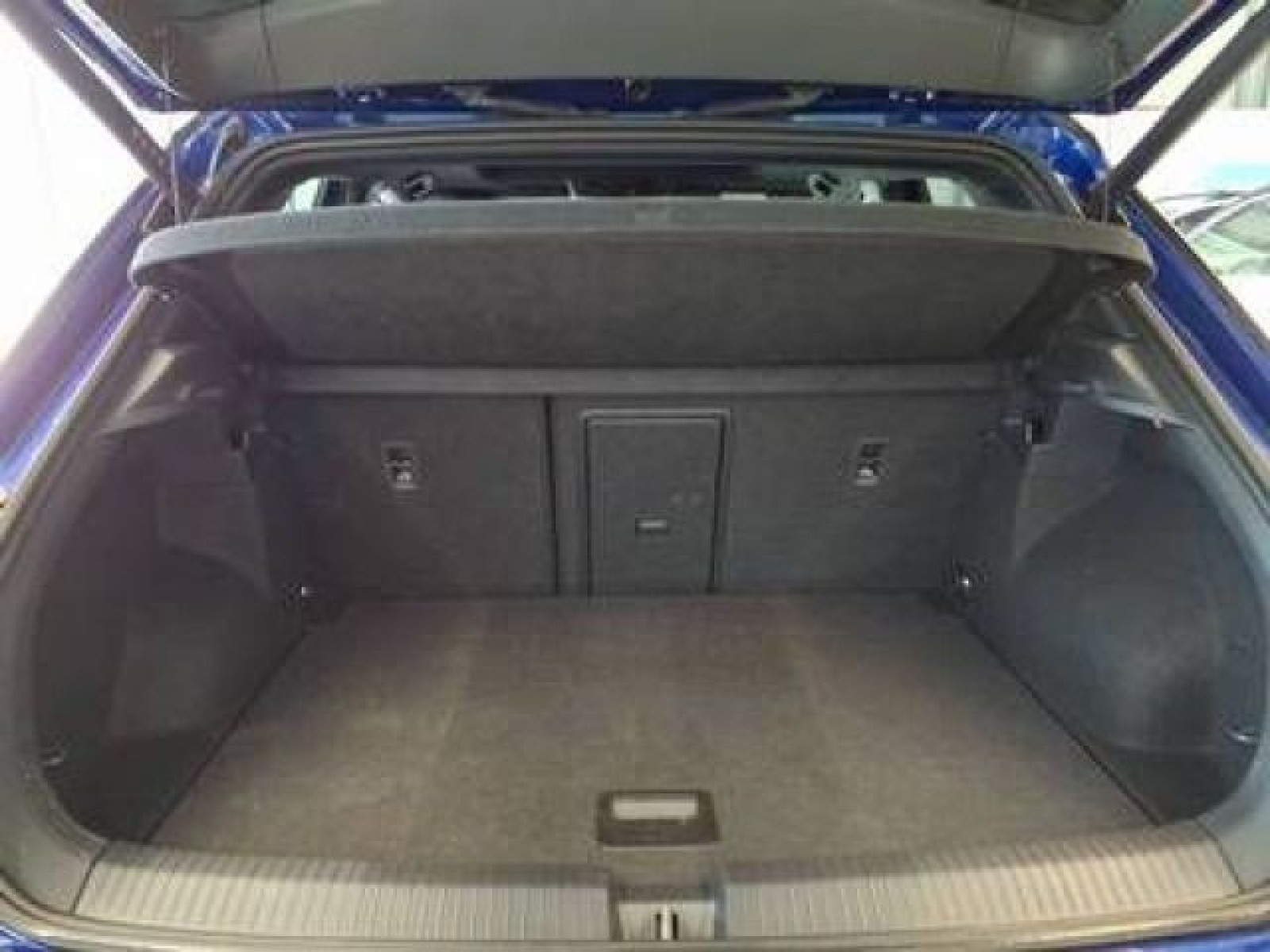 Volkswagen - T-Roc_8