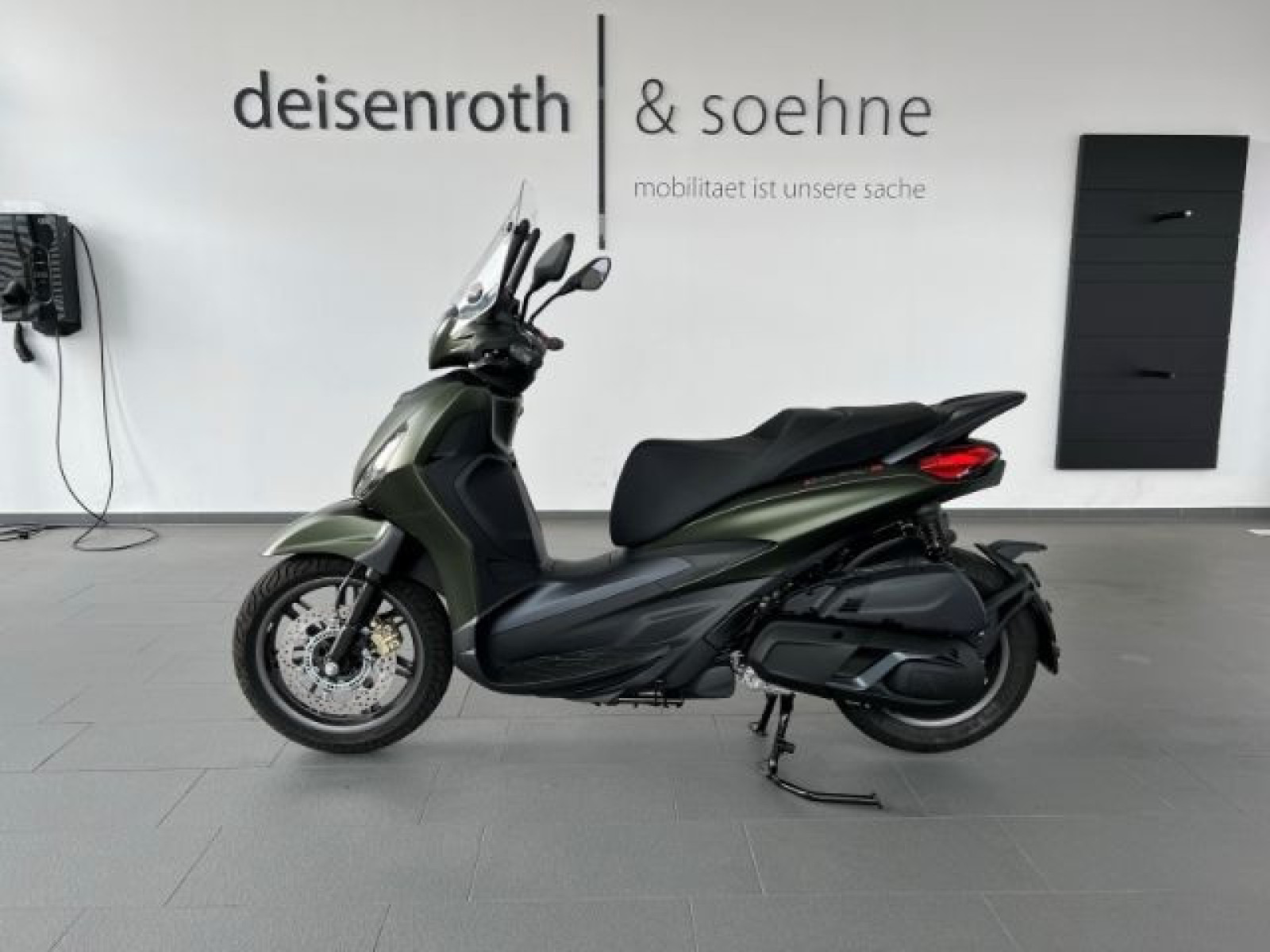 Piaggio - _9