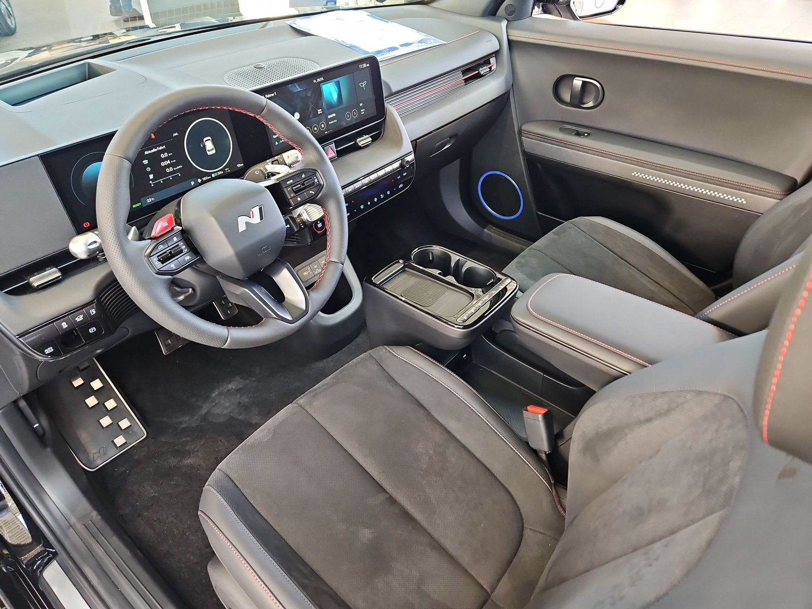 Hyundai - IONIQ 5_5