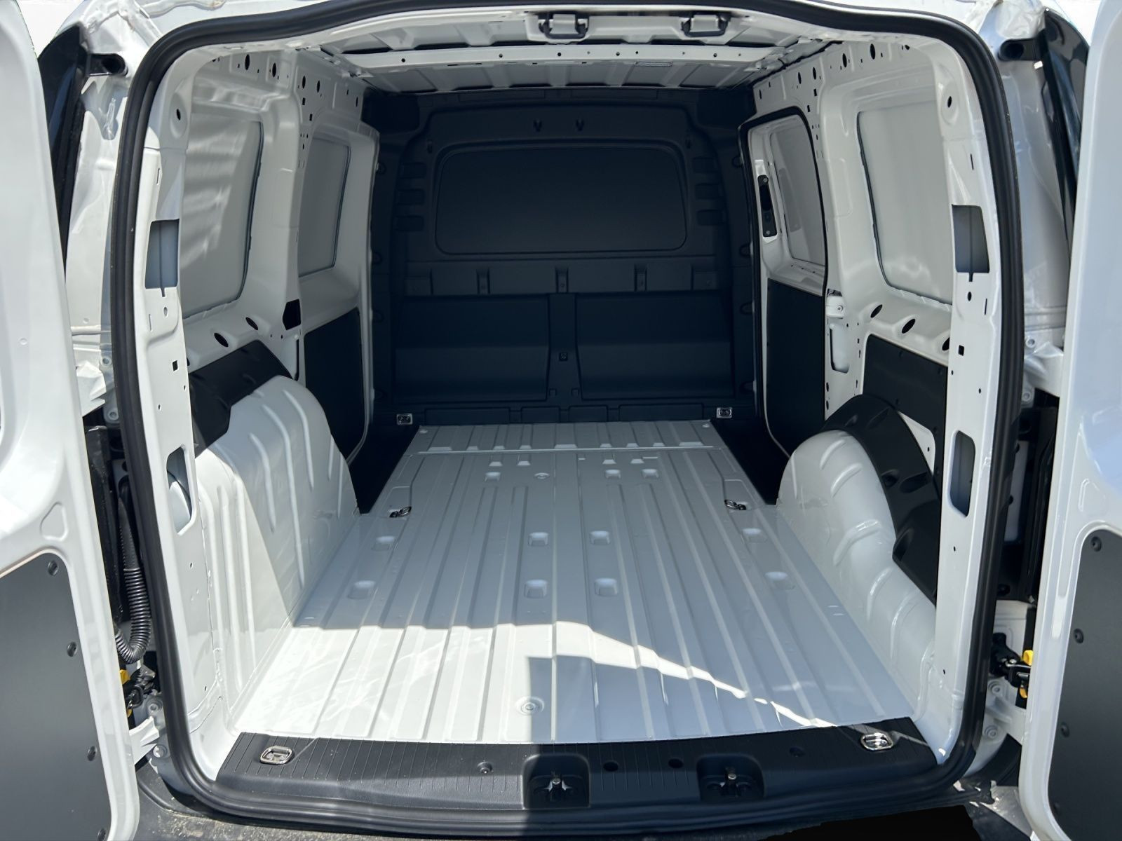 Volkswagen - Caddy Maxi_9