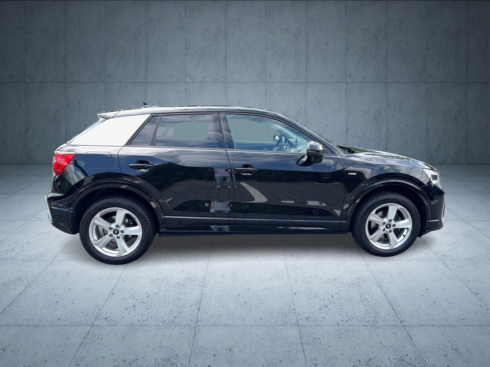 Audi - Q2_8