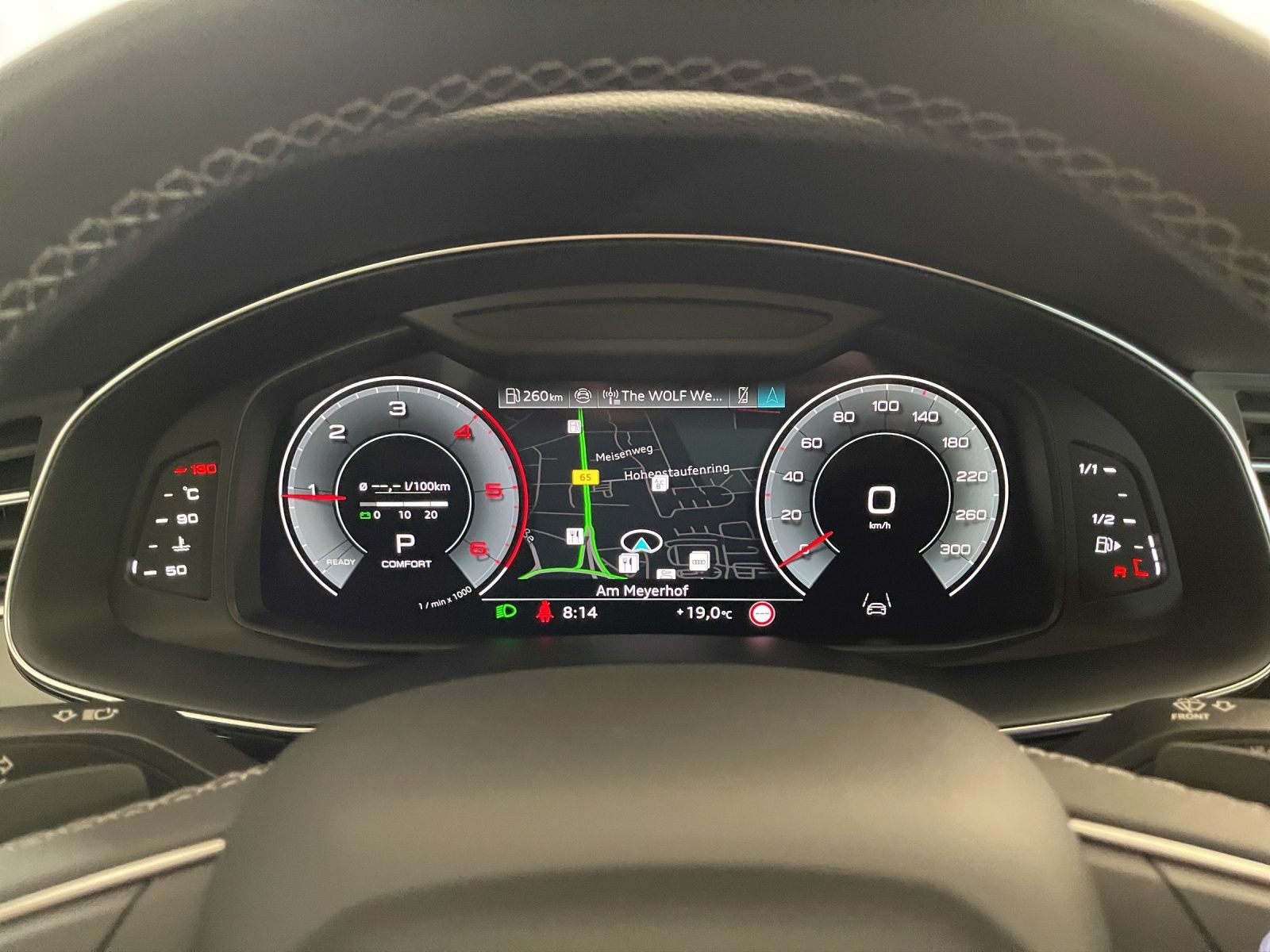 Audi - Q8_9 Audi - Q8_9