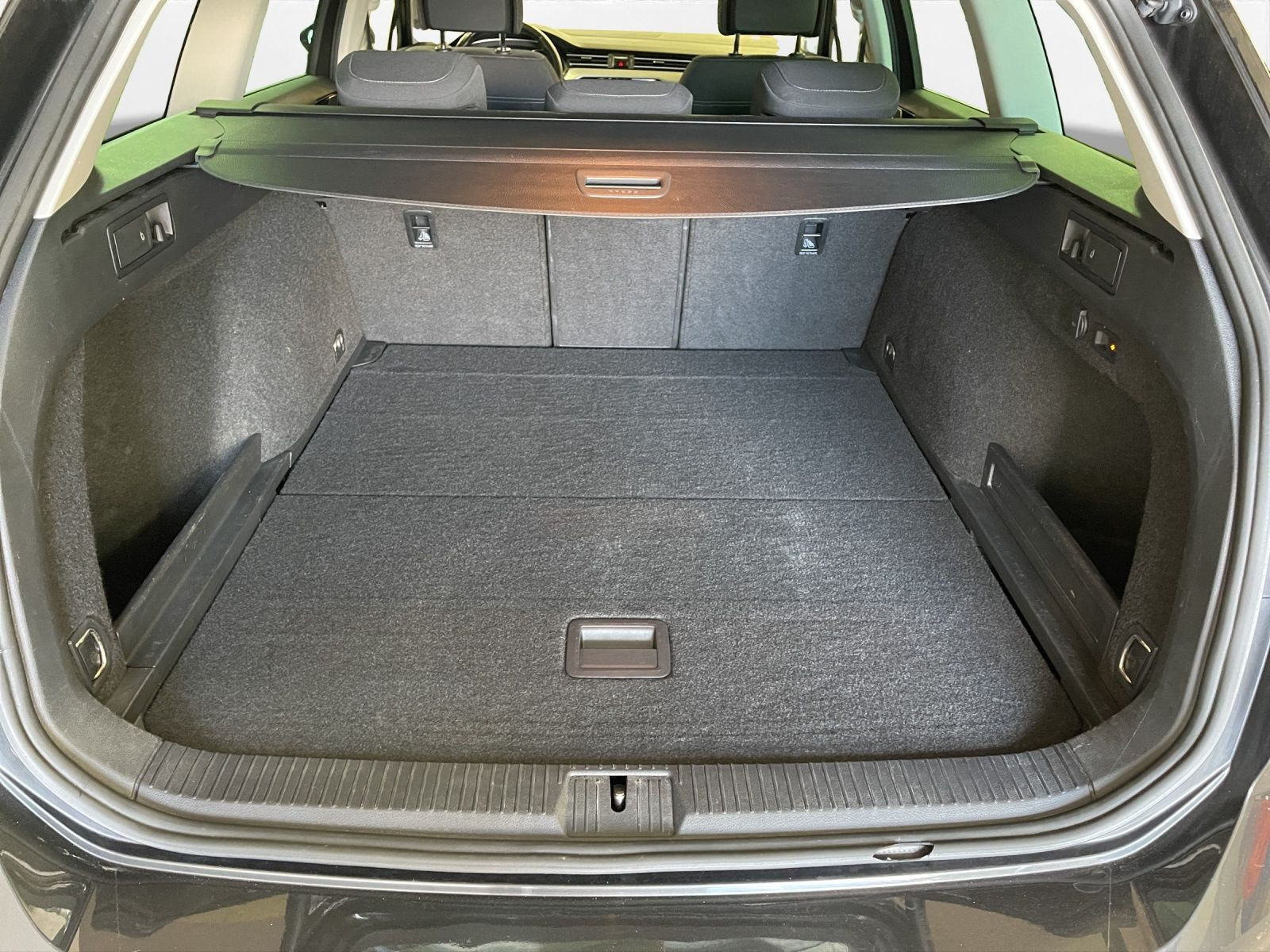 Volkswagen - Passat Variant_24