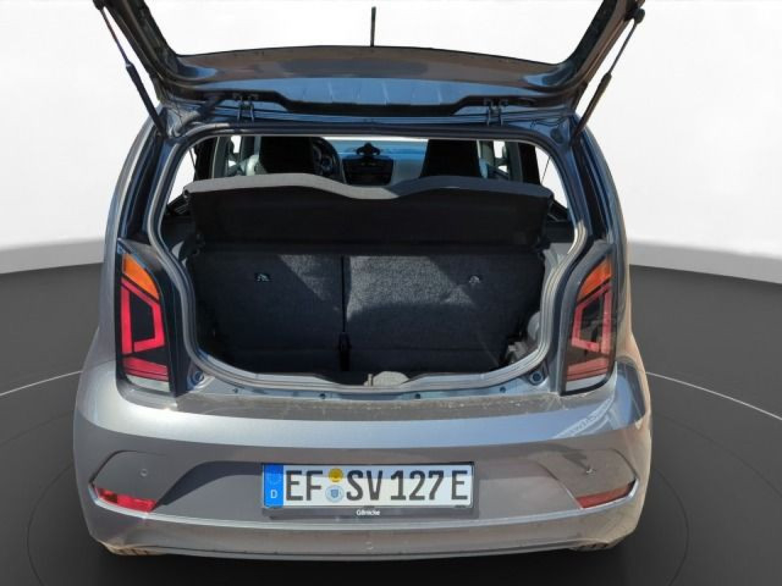 Volkswagen - e-up!_10