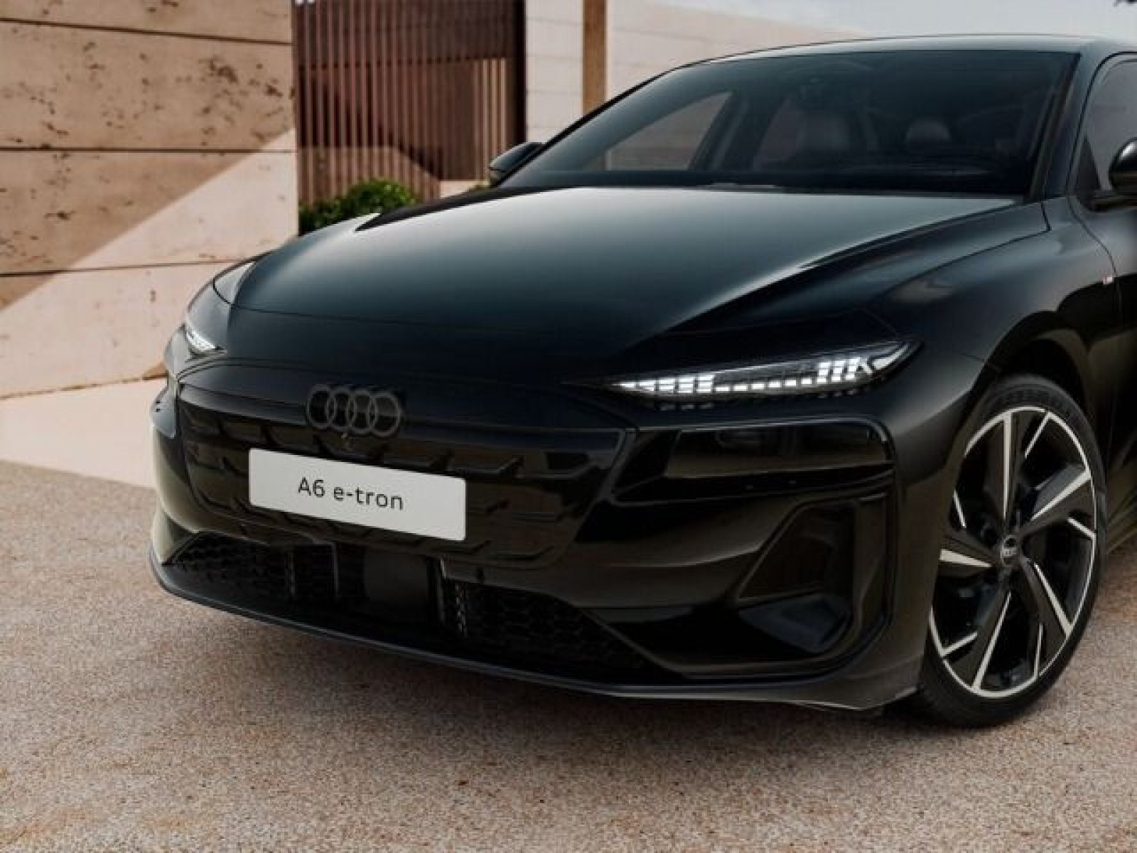 Audi - A6 Avant e-tron_4