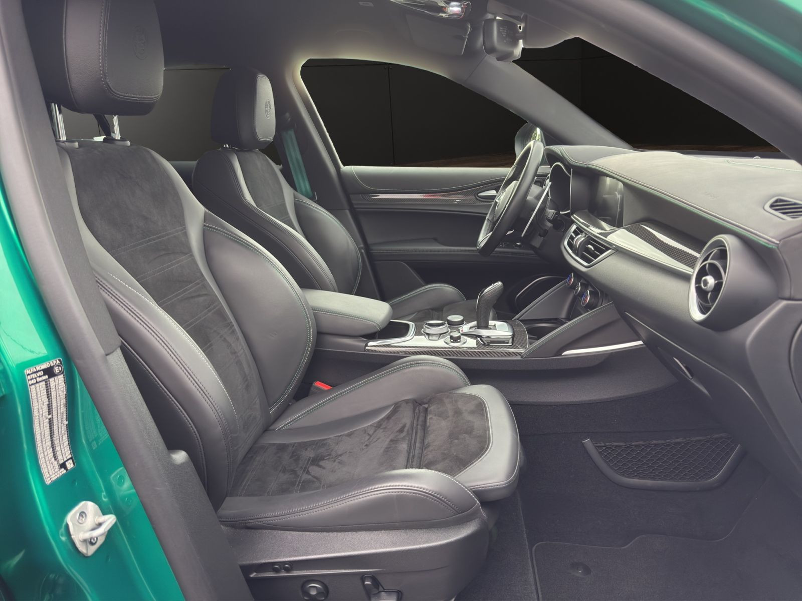 Alfa Romeo - Stelvio_7