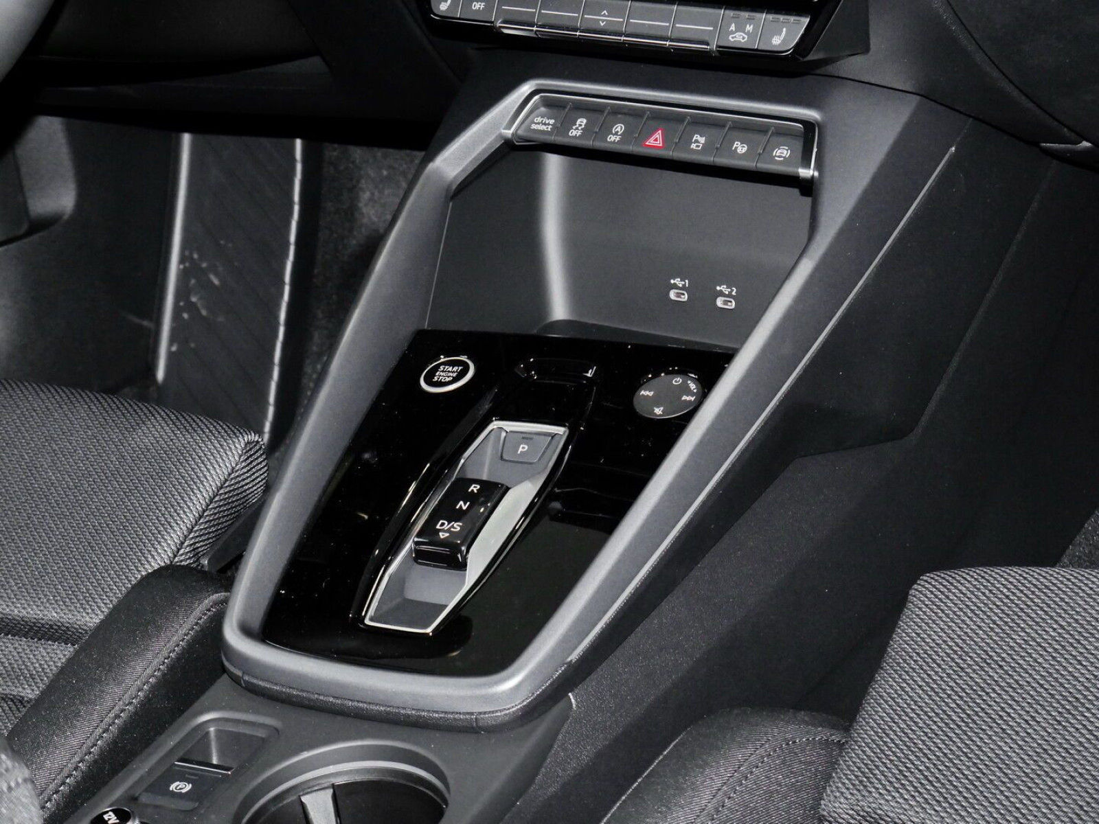 Audi - A3 Limousine_8