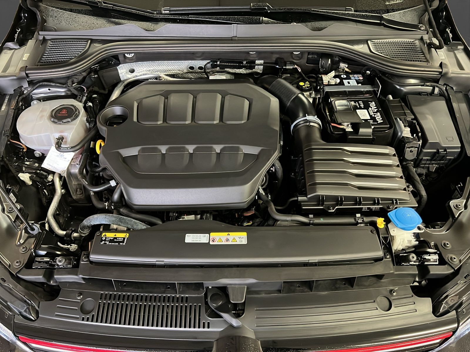 Volkswagen - Golf GTI_23