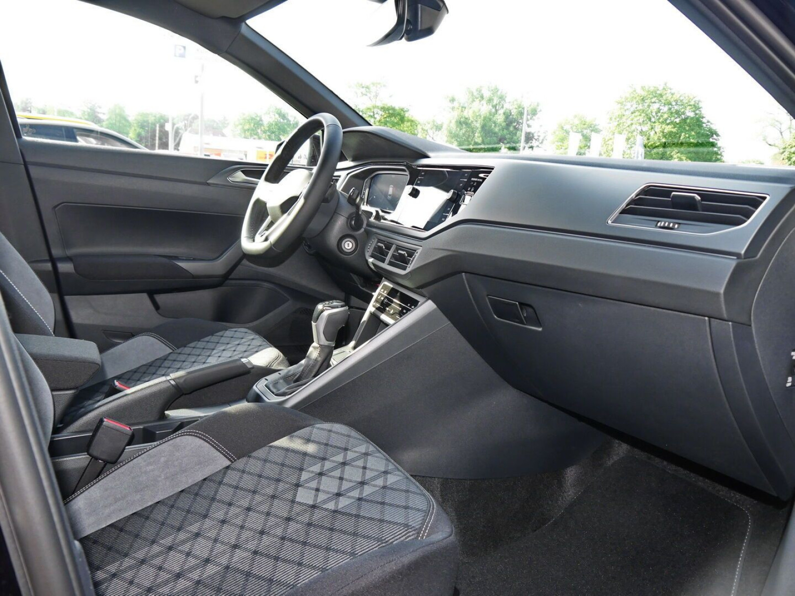 Volkswagen - Polo_5