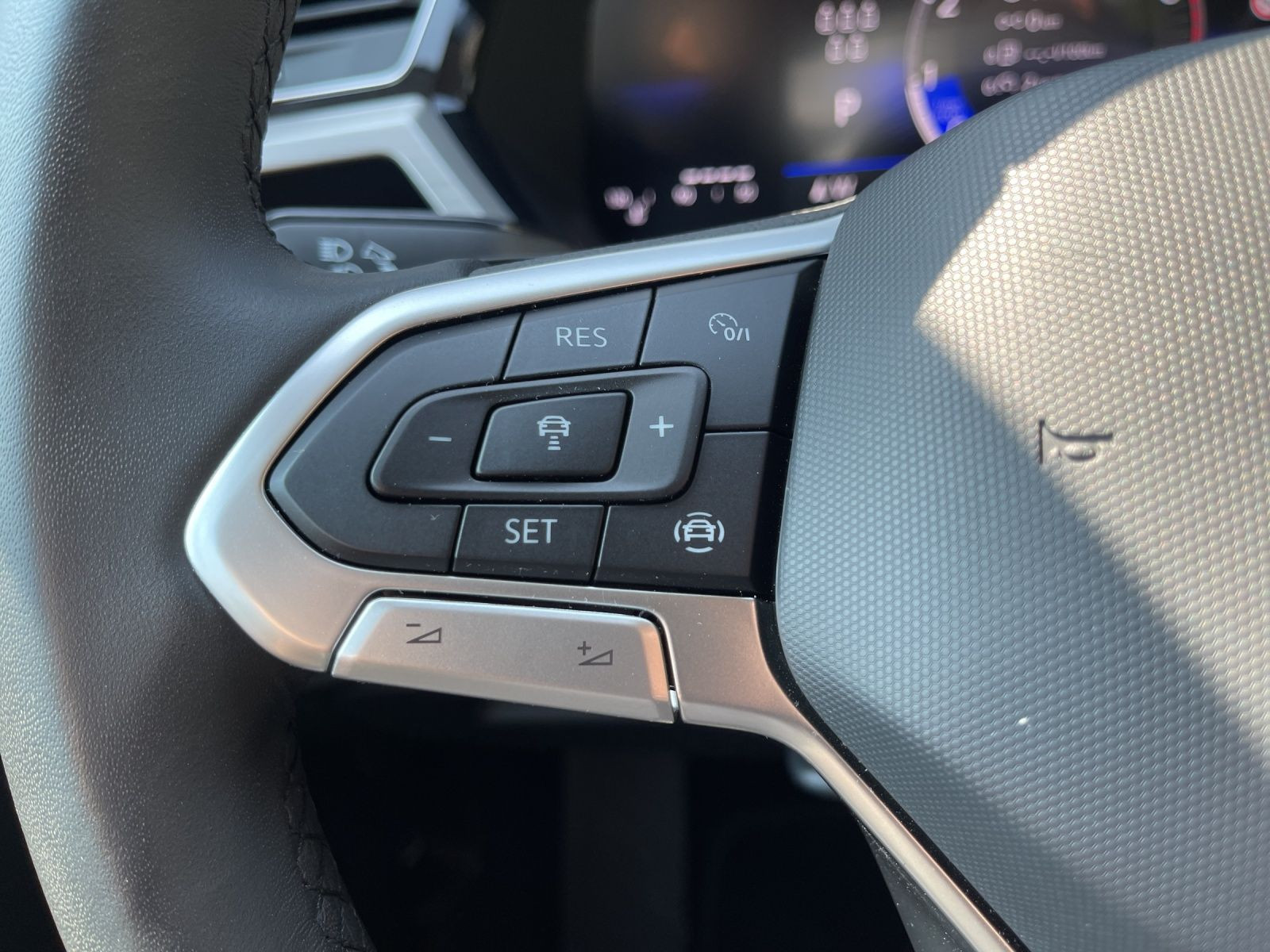 Volkswagen - Touran_26