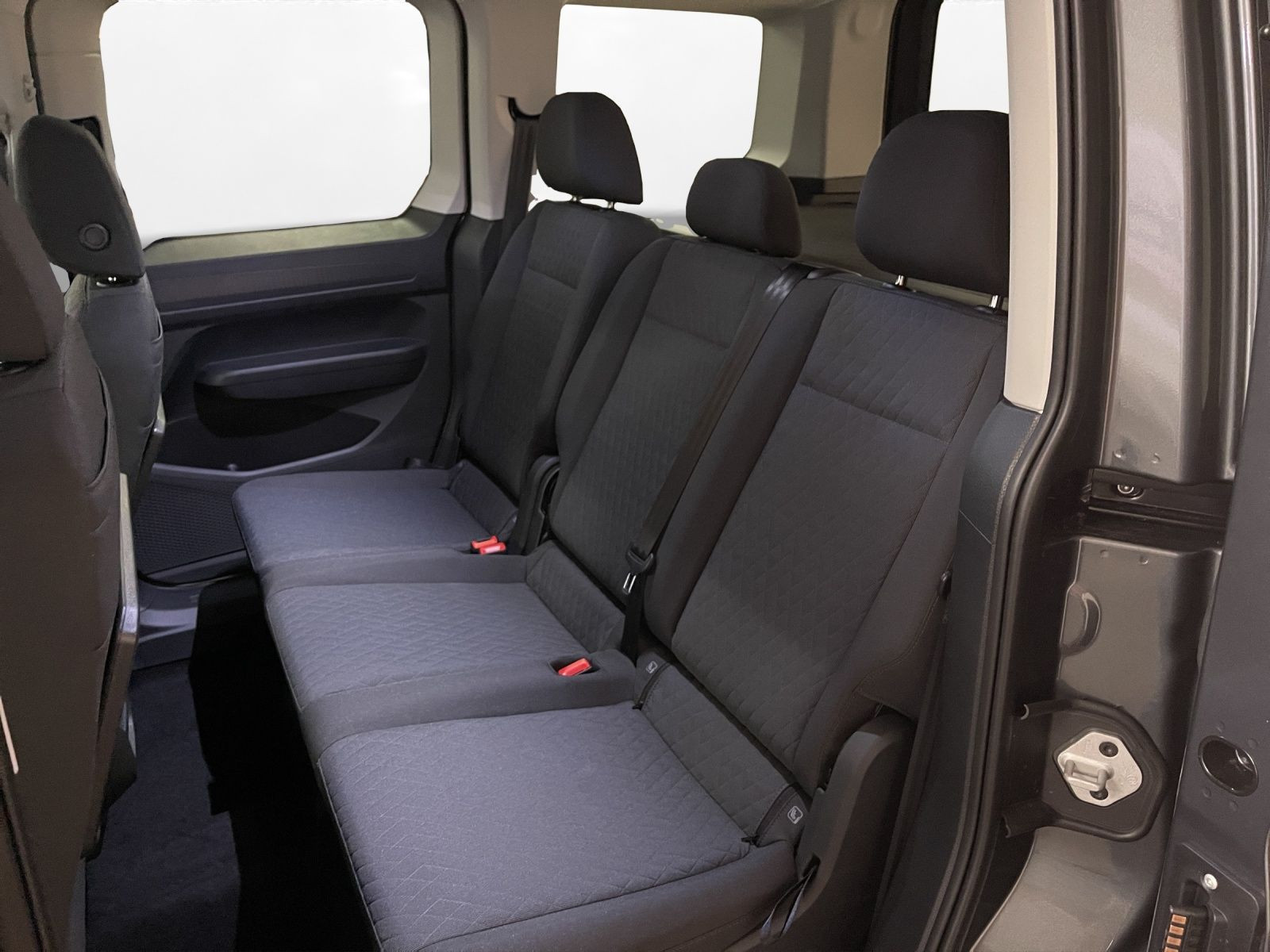 Volkswagen - Caddy_13