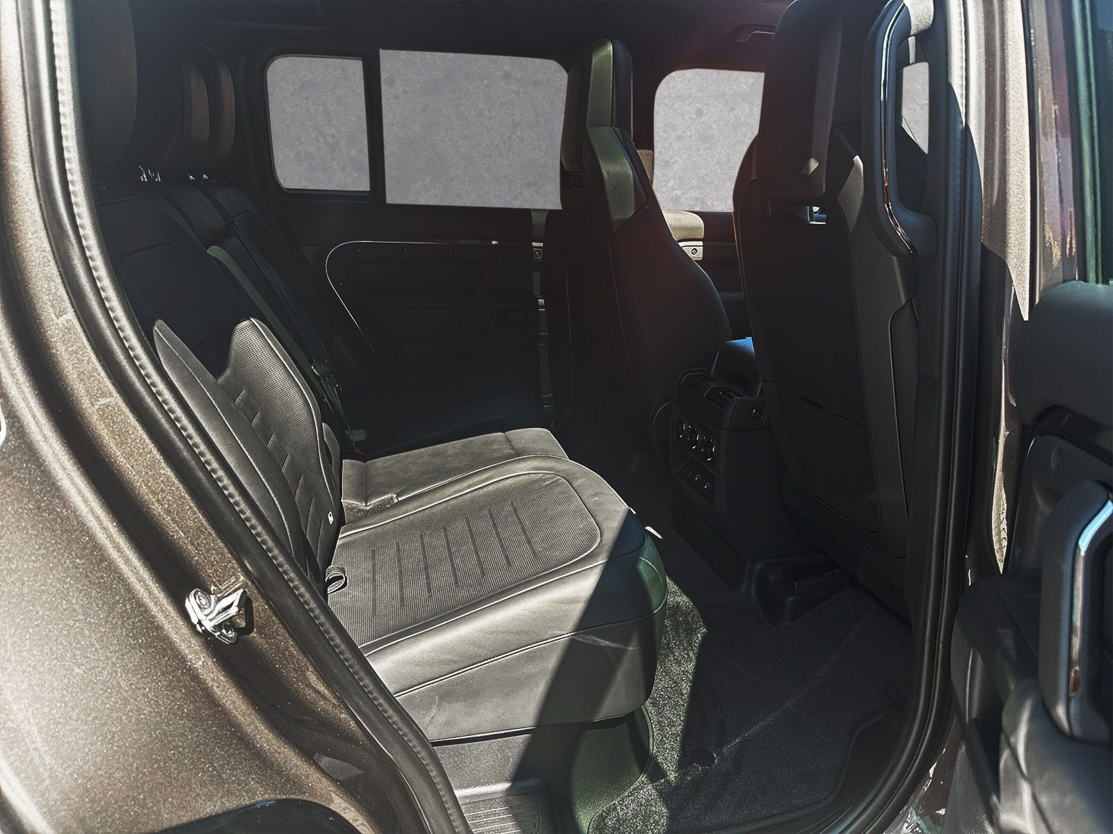 Land Rover - Defender_5